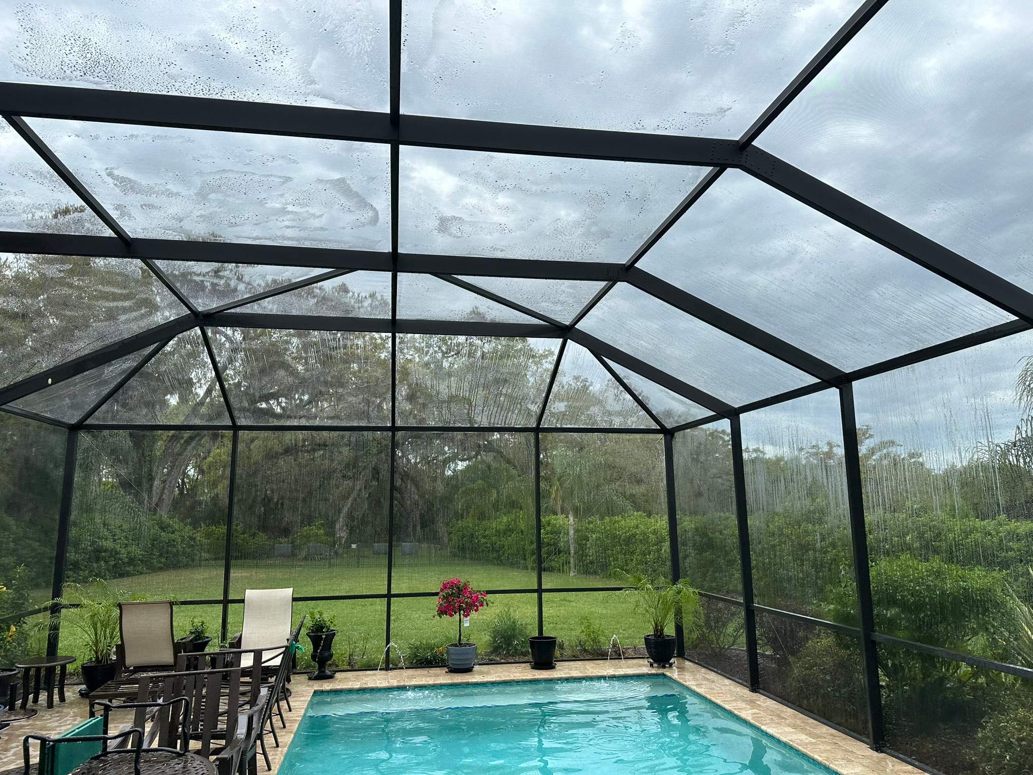 House Wash & Pool Screen Enclosure Cleaning in Winding River Community, Bradenton, FL | Sunshine AquaWash by Sunshine AquaWash
