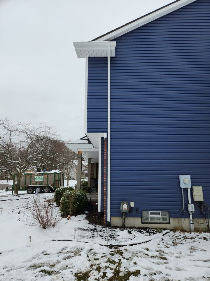 Siding Replacement using CertainTeed Restoration Classis D4 by 180 Contractors