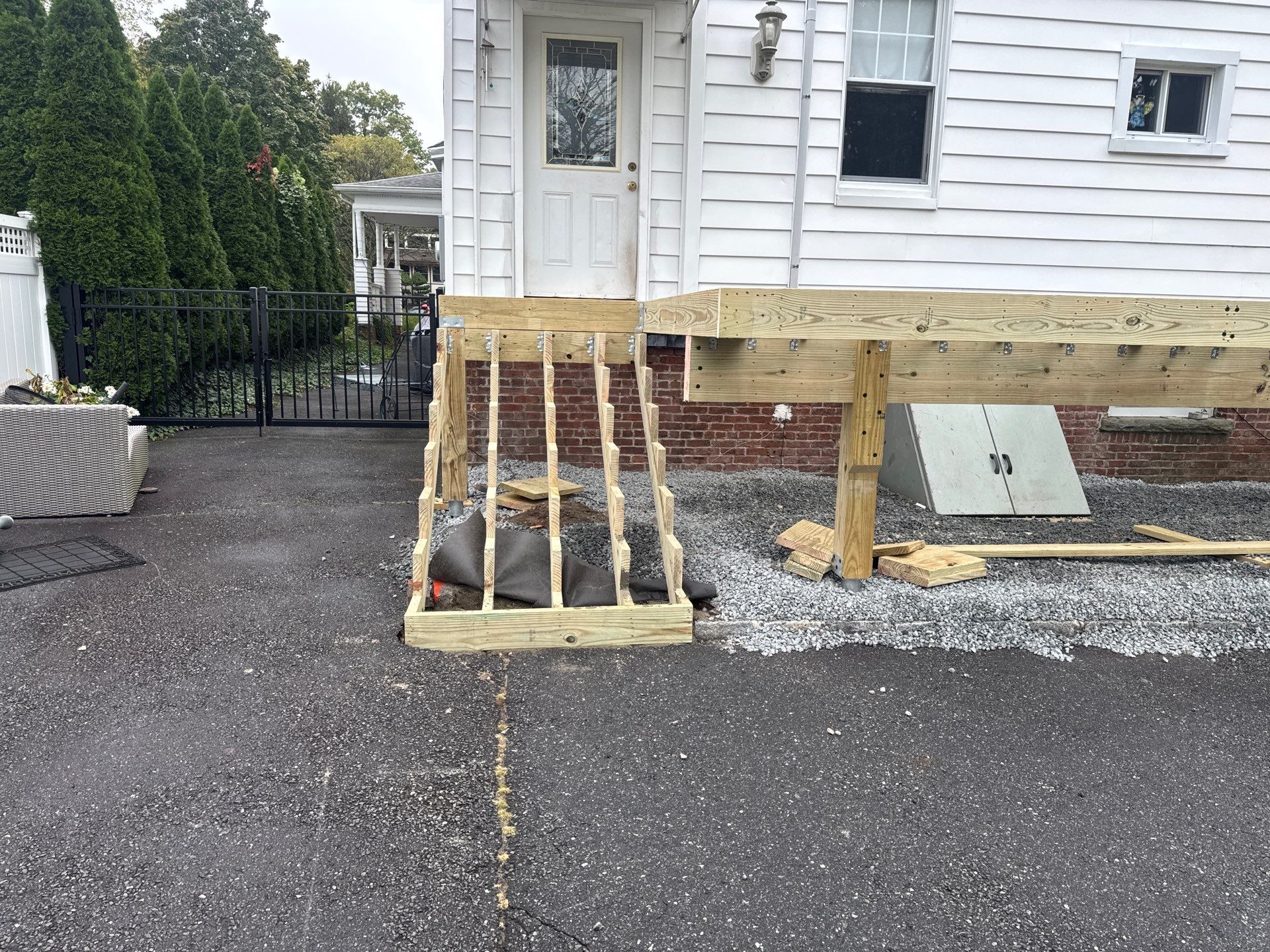new deck with cable rails in Montclair NJ by deck guardian