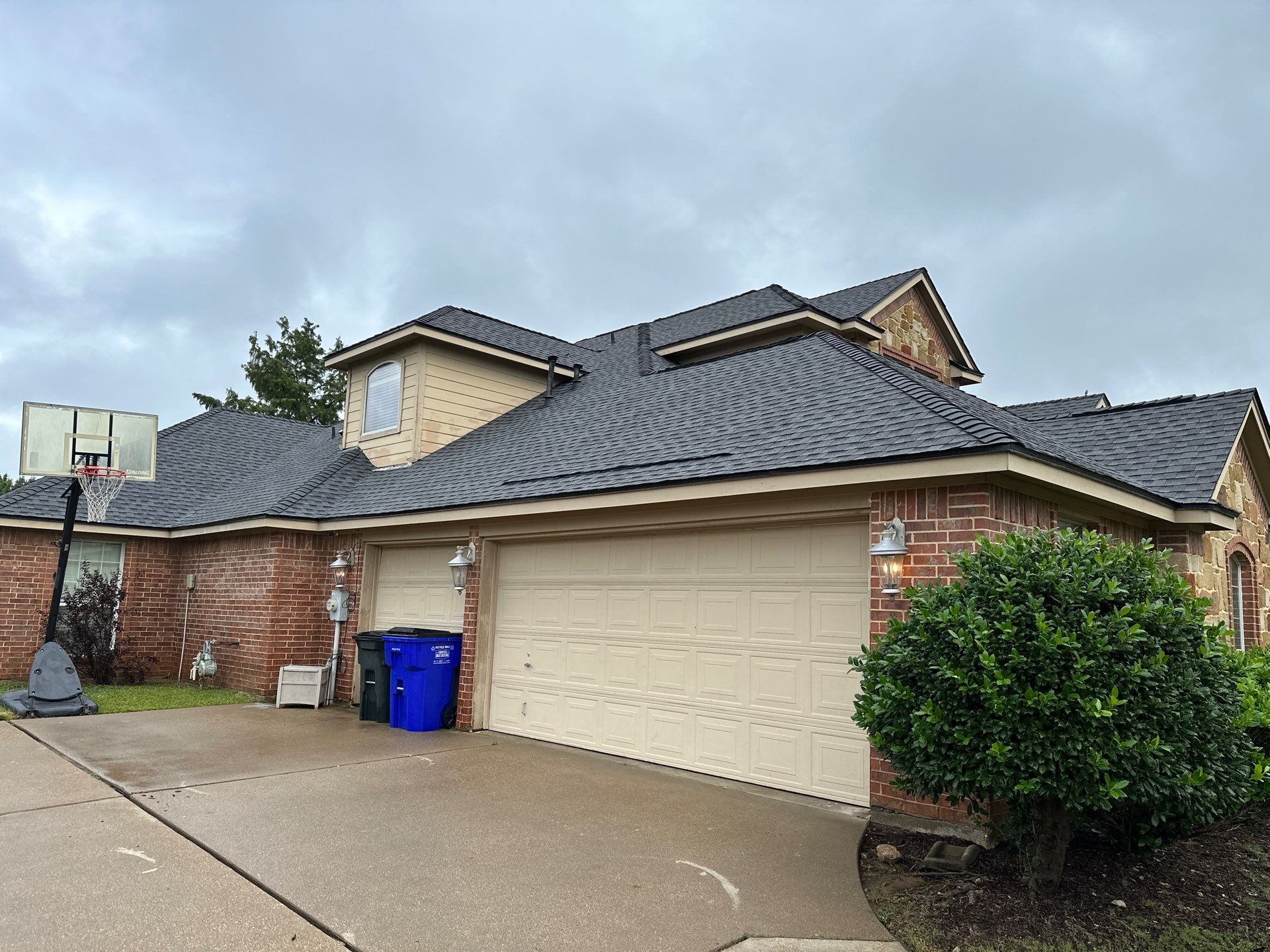 Full Roof Replacement in Mansfield Texas - GAF MasterElite Golden Pledge 25 year Warranty by First United Roofing & Construction
