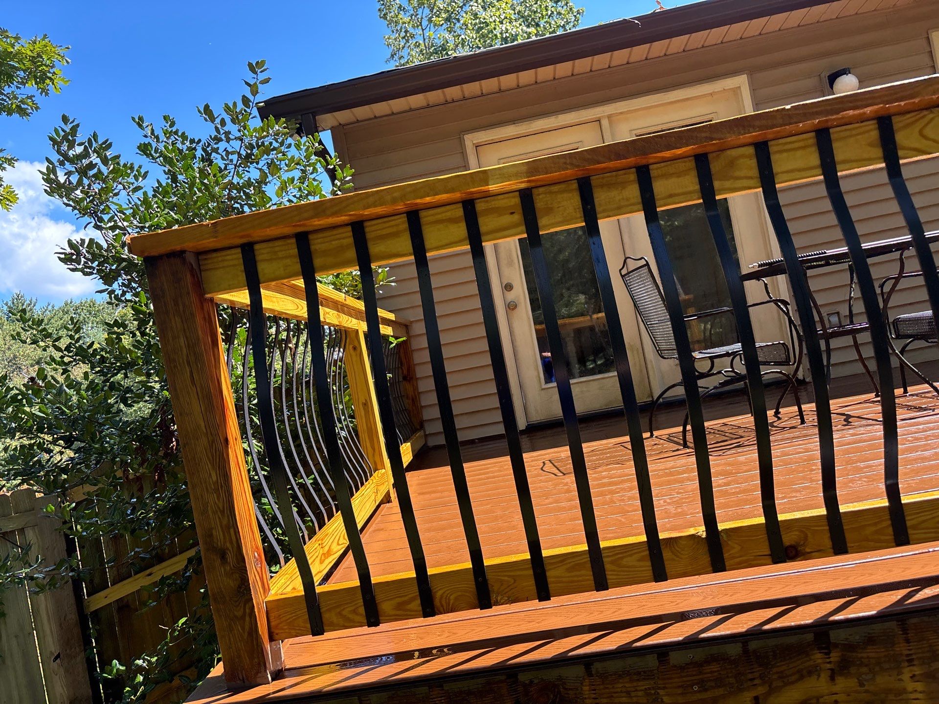Wood Deck using Wood Sealant by DuraSeal