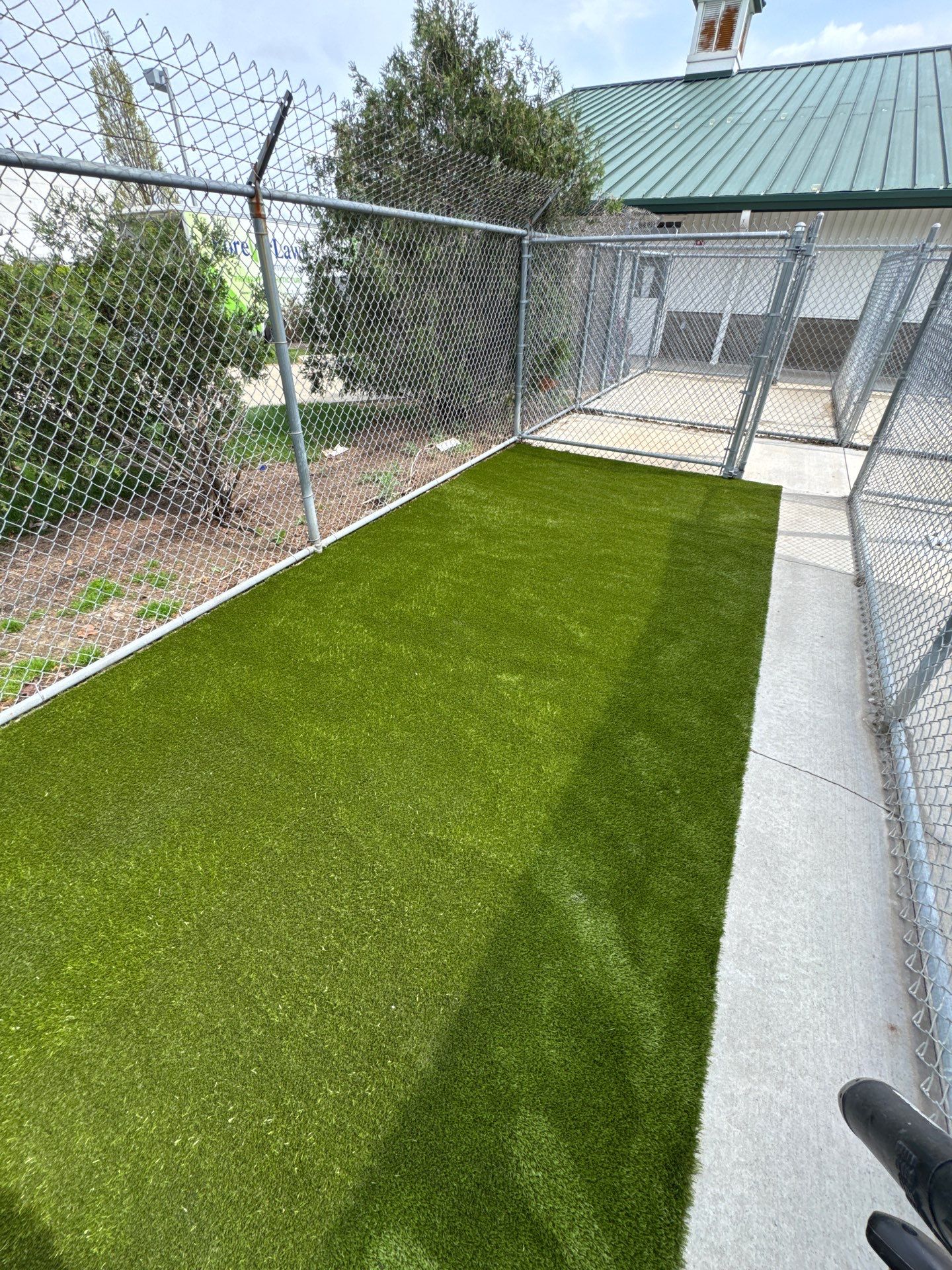 PetSuites in Fishers, IN by ForeverLawn NEIN/INDY