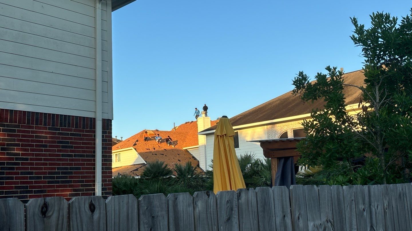 Residential Roofing Installation using Owen's Corning Duration (Lifetime) Shingles by Roof Repair Company