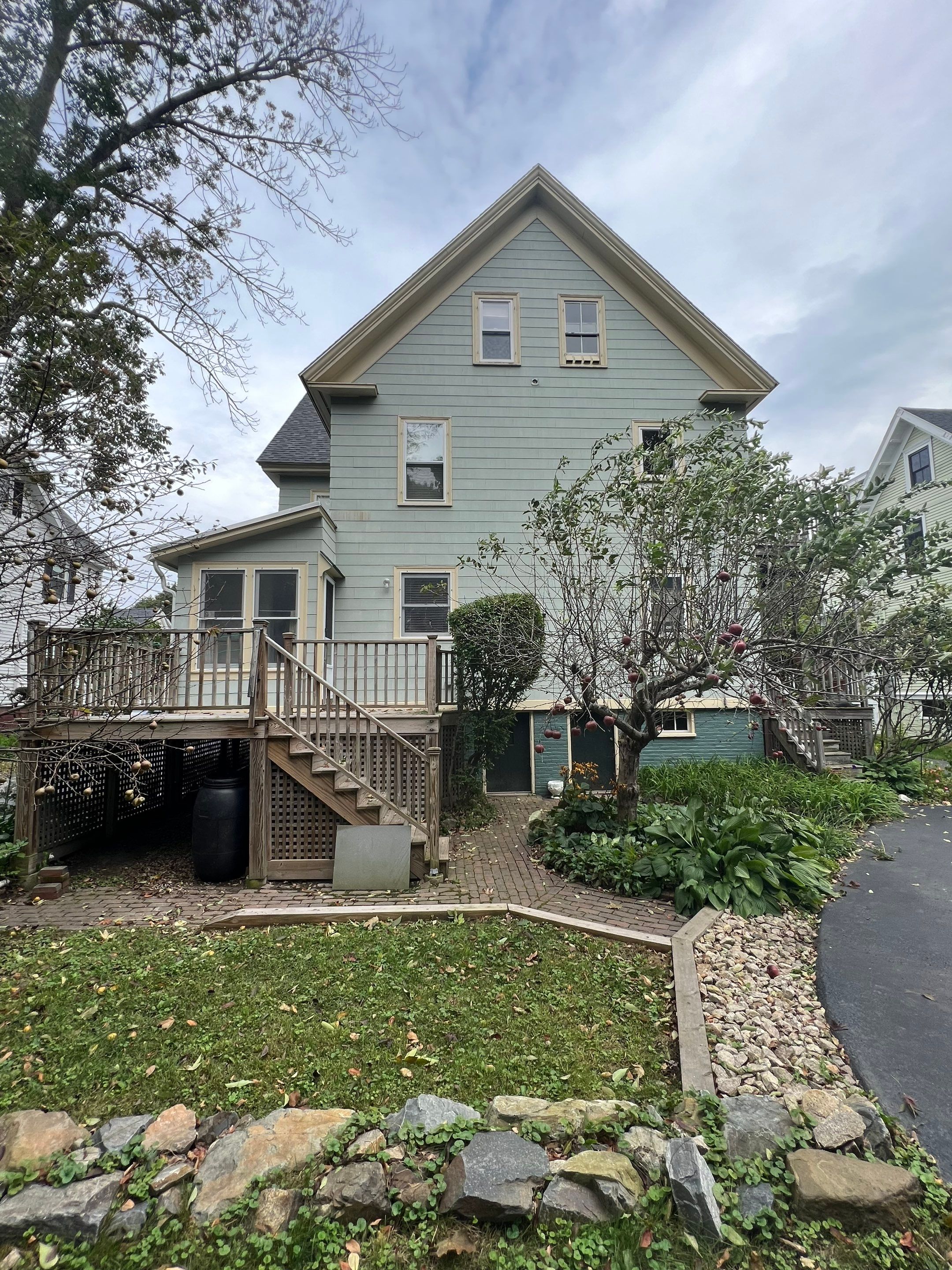 Portsmouth, New Hampshire - Siding Installation by Tall pine roofing