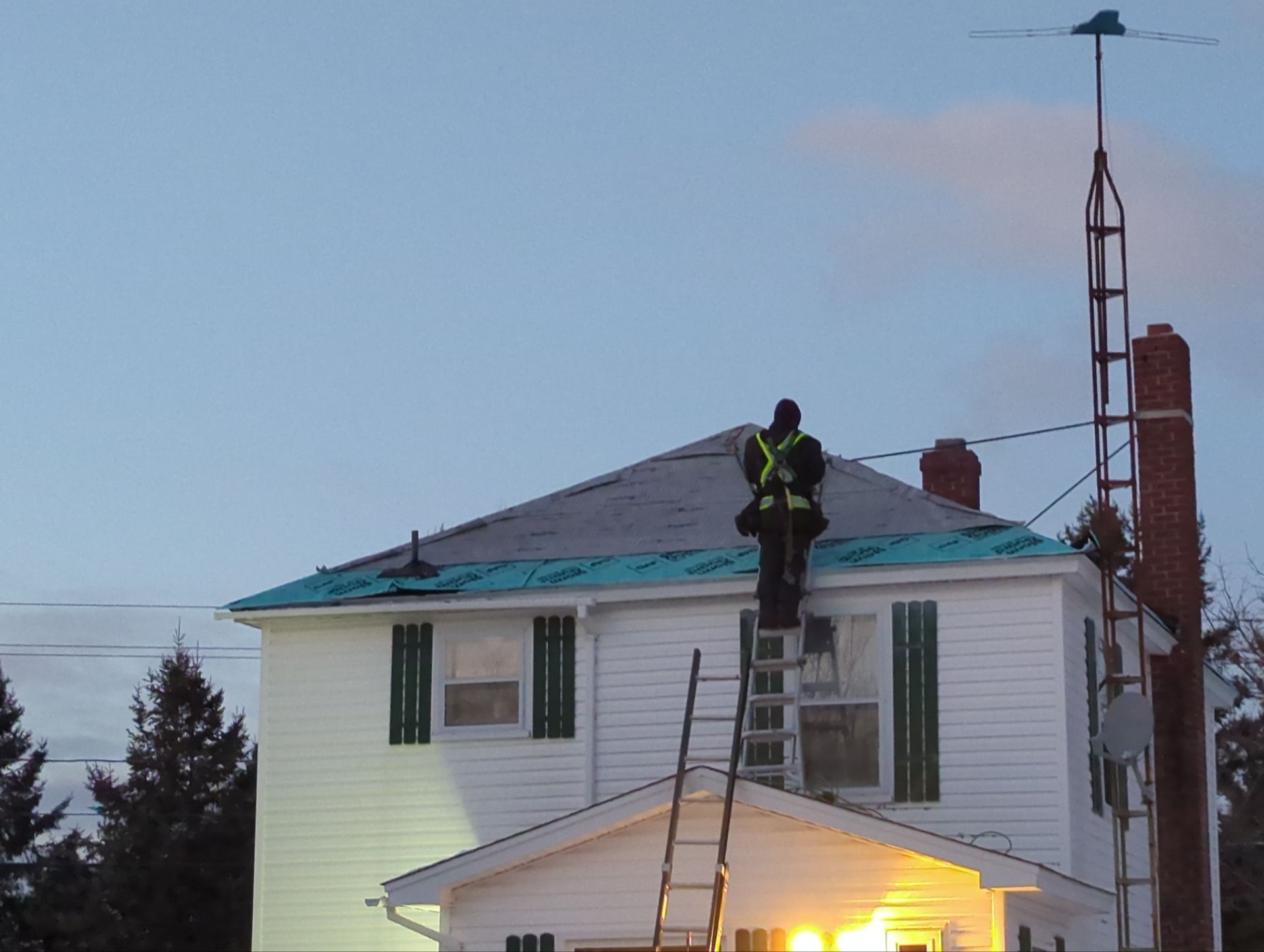 Residential Roofing Installation using Asphalt GAF HDZ by Artisan Roofing & Home Improvements Inc.
