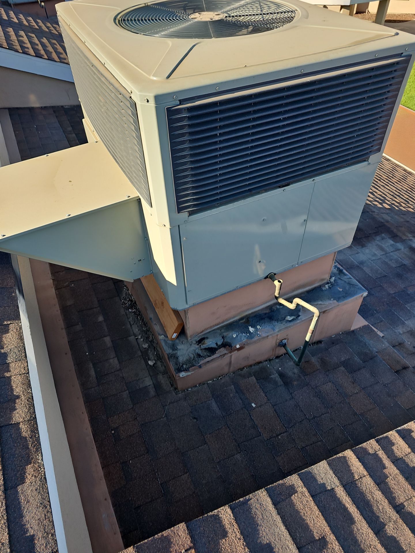 Reroof - Hinton Ave, Delhi by Econo Roofing