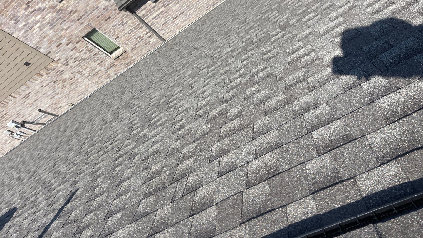 GAF HDZ - Weathered Wood by Elite Roofing LLC