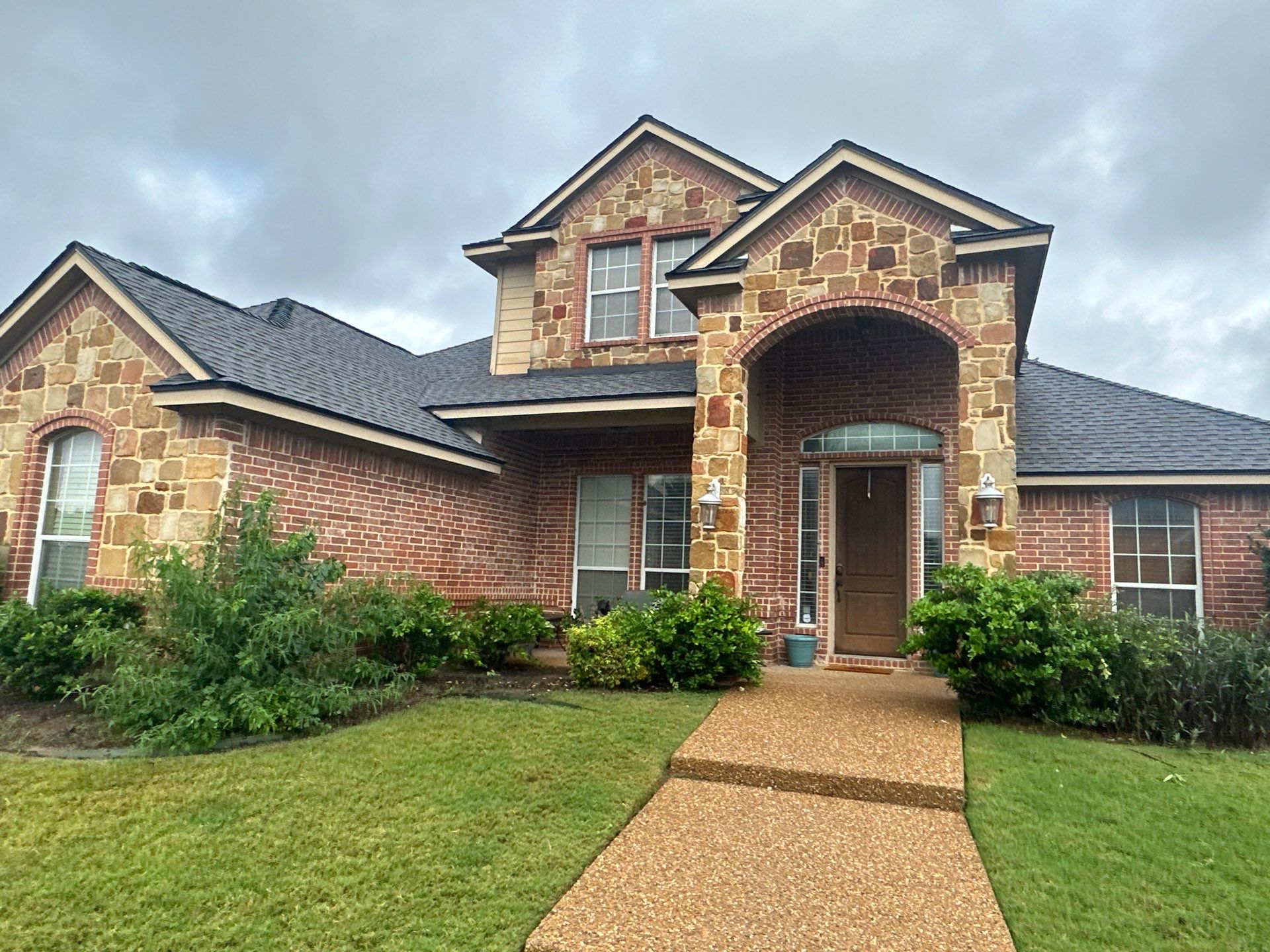 Full Roof Replacement in Mansfield Texas - GAF MasterElite Golden Pledge 25 year Warranty by First United Roofing & Construction