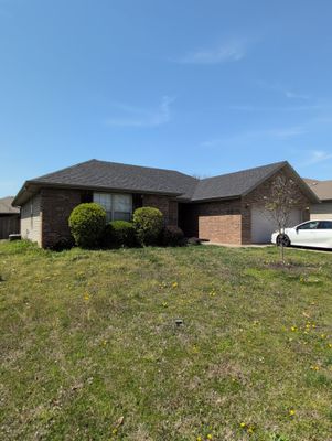 Roof Replacement in Nixa