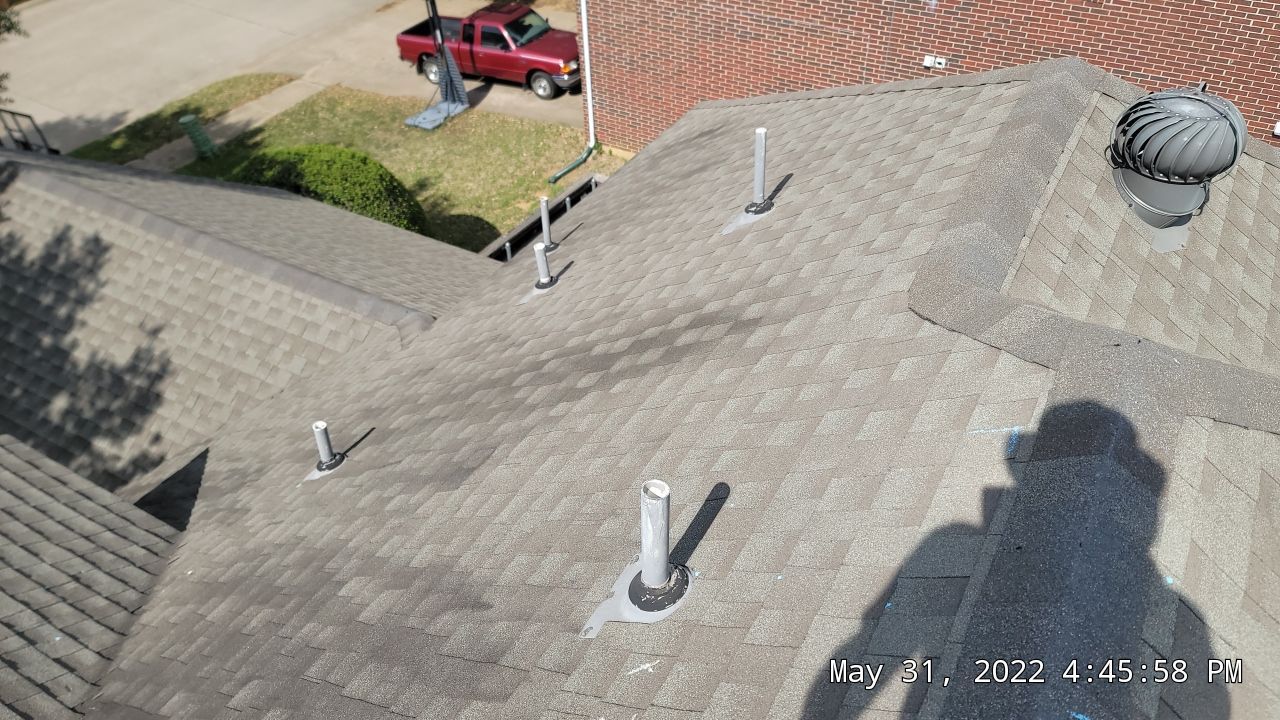 Insurance Claim Roof and Gutters using Owens Corning Oakridge Driftwood by Tex-Line Roofing