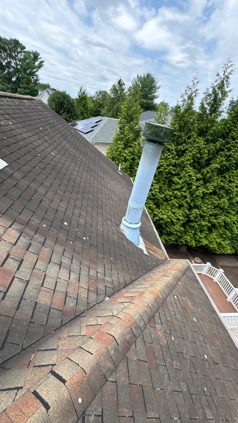 McLean: Residential Roof Installation with Landmark Pro Designer Shingles in Max Def Moire Black by RM Banning, Inc.