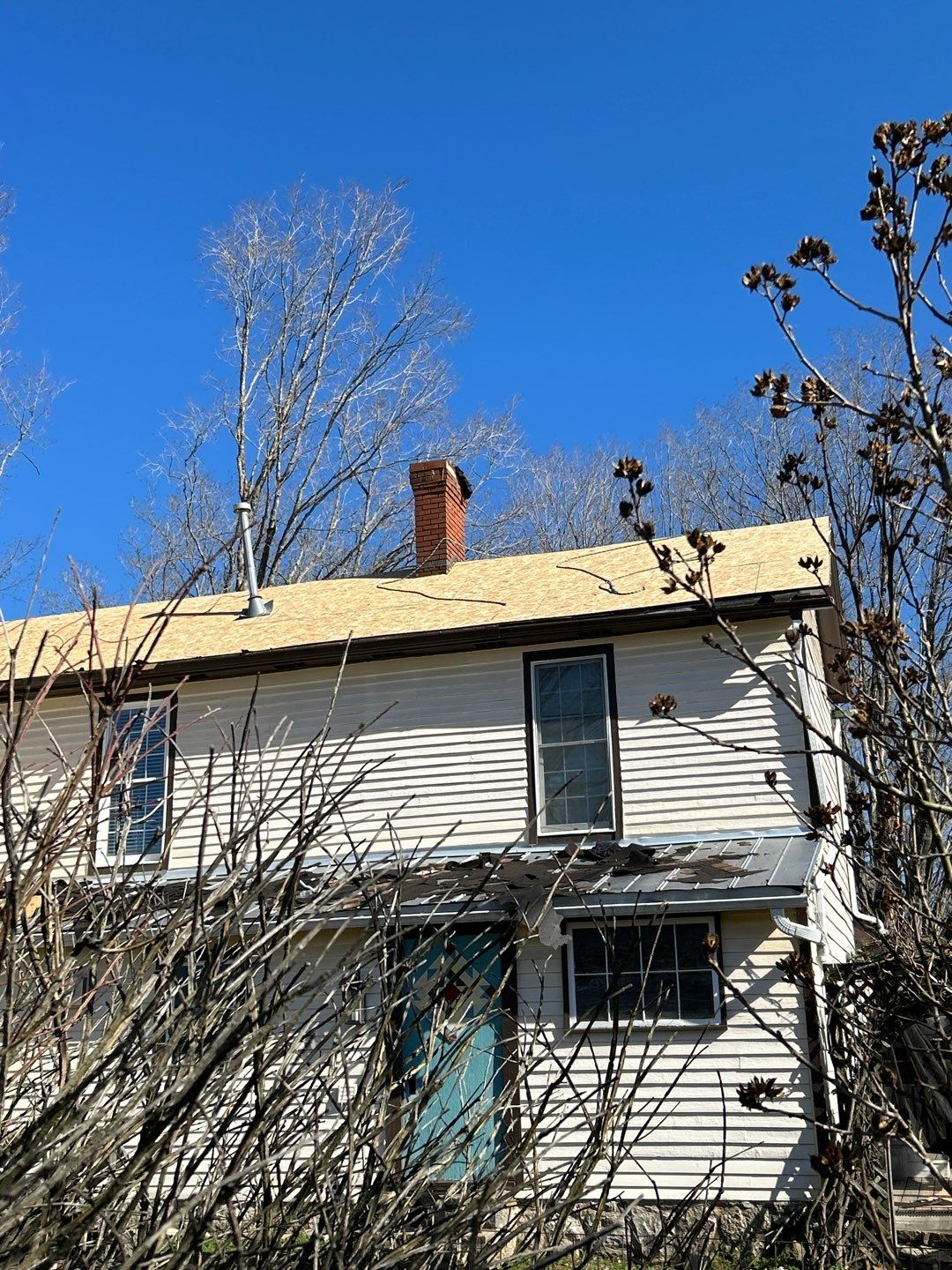 Residential Roofing Installation using GAF Timberline HDZ Harvest Blend in Nantucket Morning by Undersun Roofing 