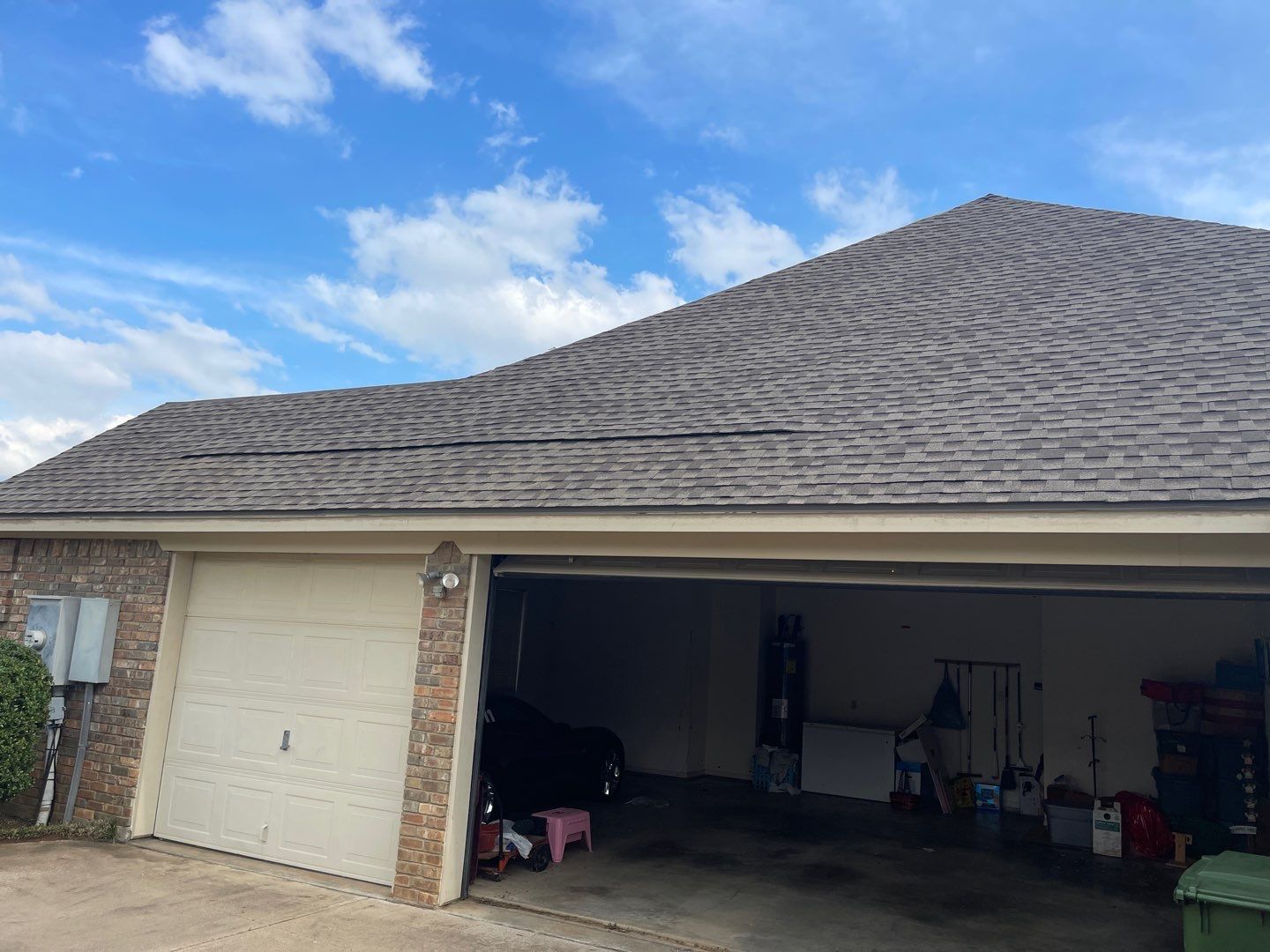 Rendon Forth Worth Texas Large Estate - Roofing Installation using GAF Timberline Armorsheild 2 Class 4 Impact Resistant Shingle System by First United Roofing & Construction