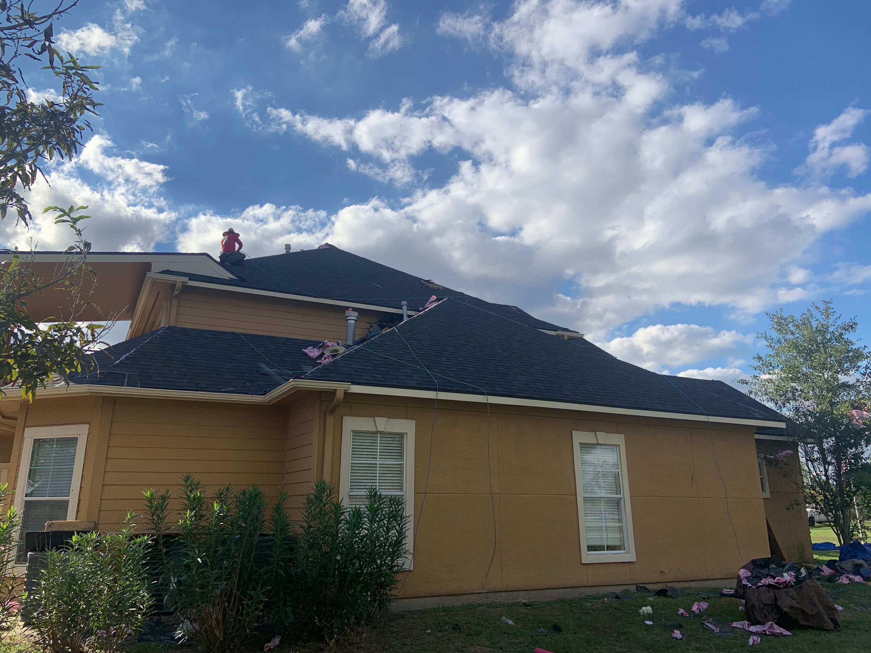 Residential Roofing Installation using Owen's Corning Duration (Lifetime) Shingles by Roof Repair Company