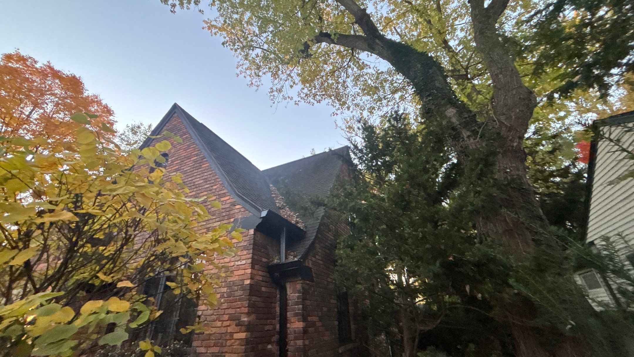 Roof Replacement using Owens Corning Onyx Black by 180 Contractors