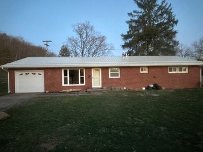 Residential Roofing Installation using Metal