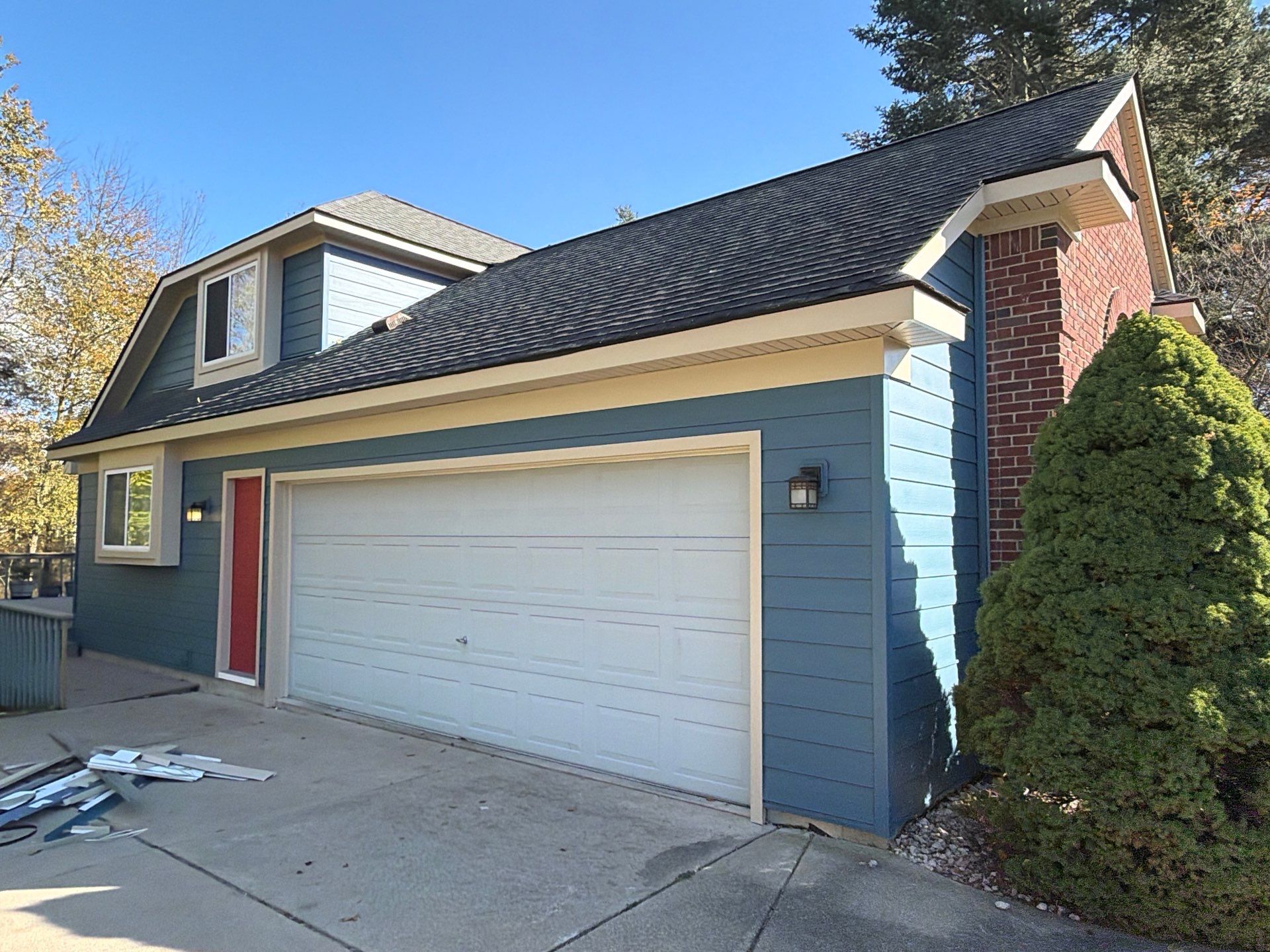 Siding Replacement using Ascend Laguna Blue by 180 Contractors