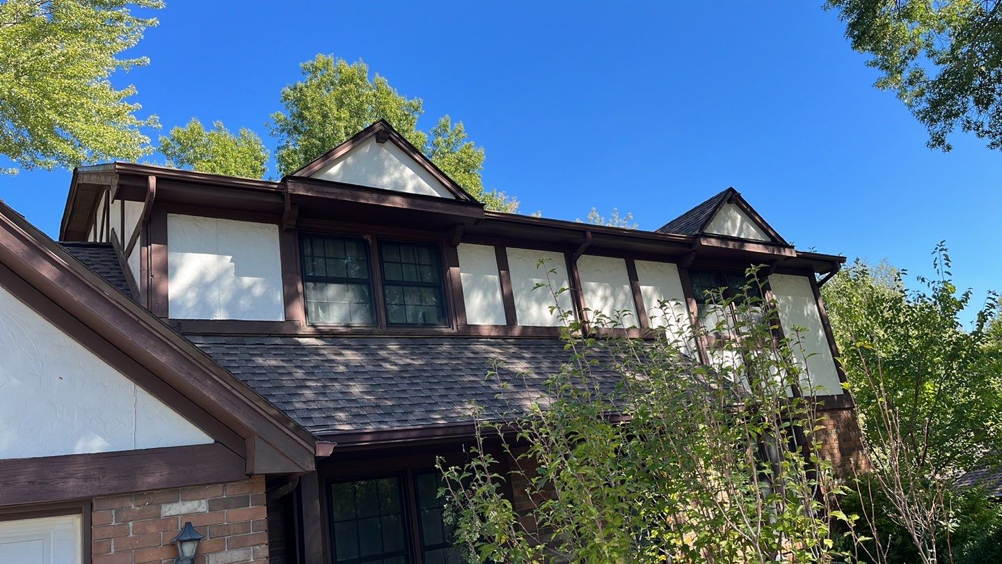 Siding Installation using Spruce Exterior Portfolio Vinyl Siding by EEC Windows, Siding & Roofing