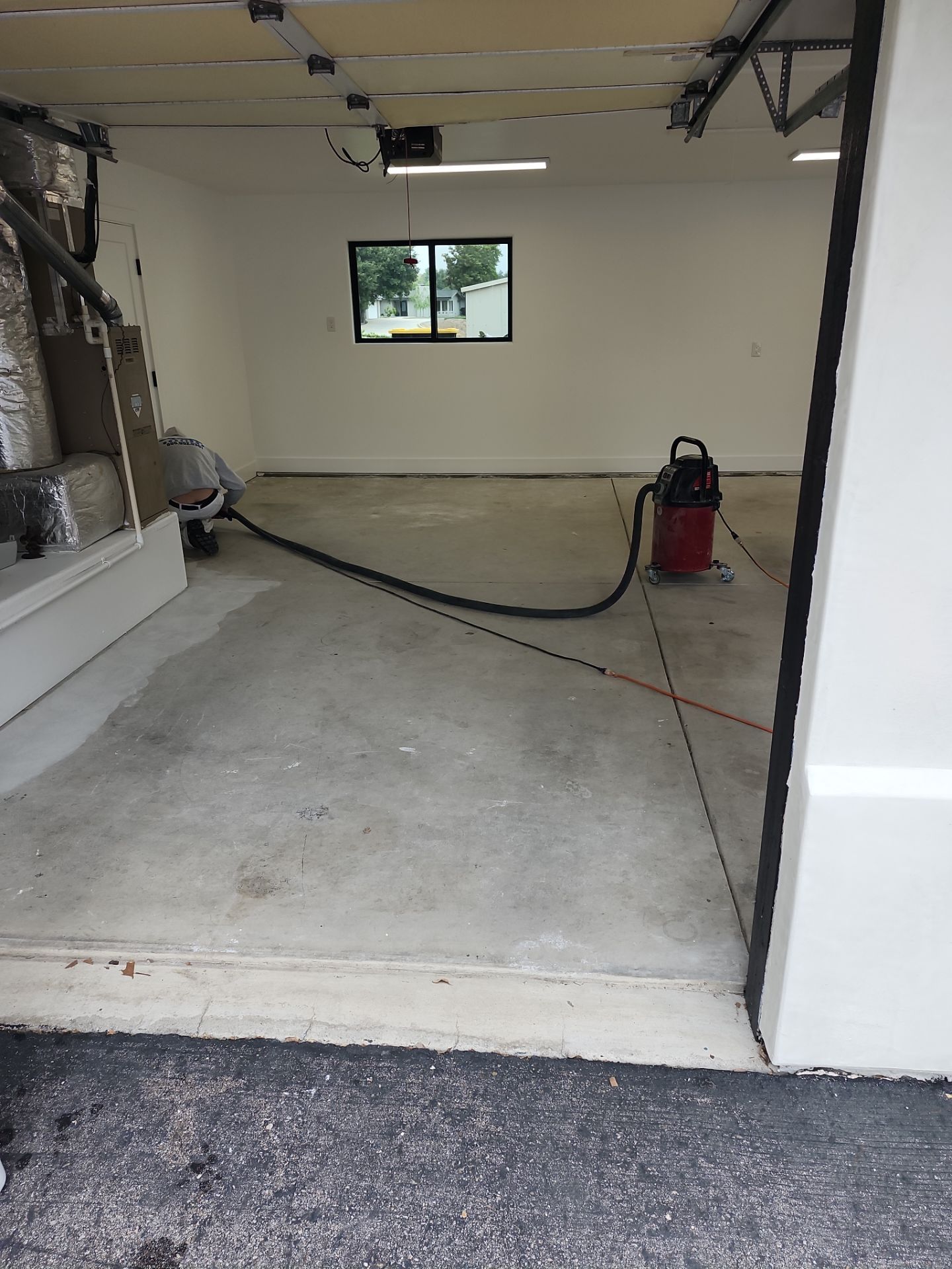 Domino Garage by MGP Coatings