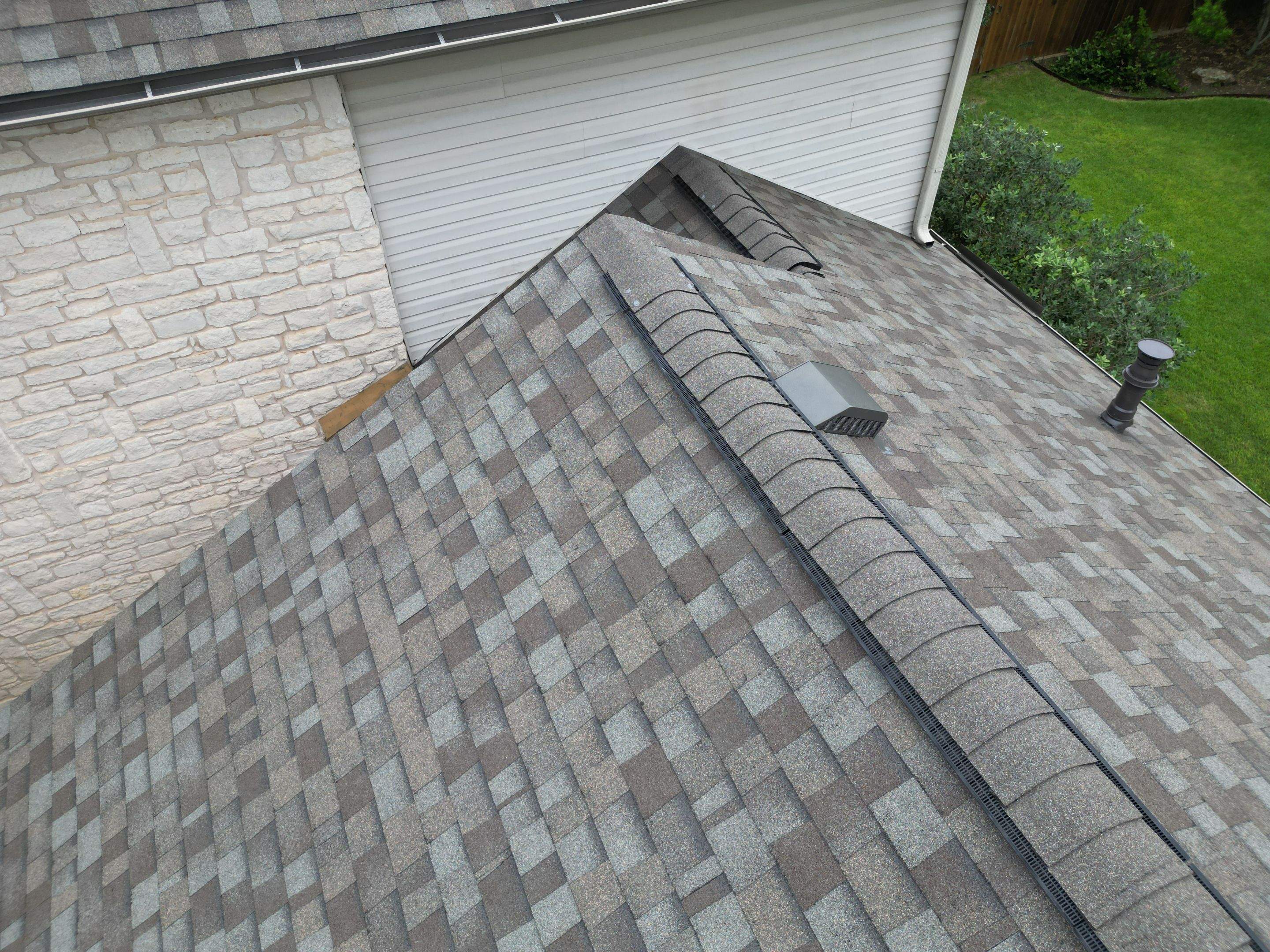 Driftwood - Owens Corning TruDefinition Duration by RoofsOnly.com