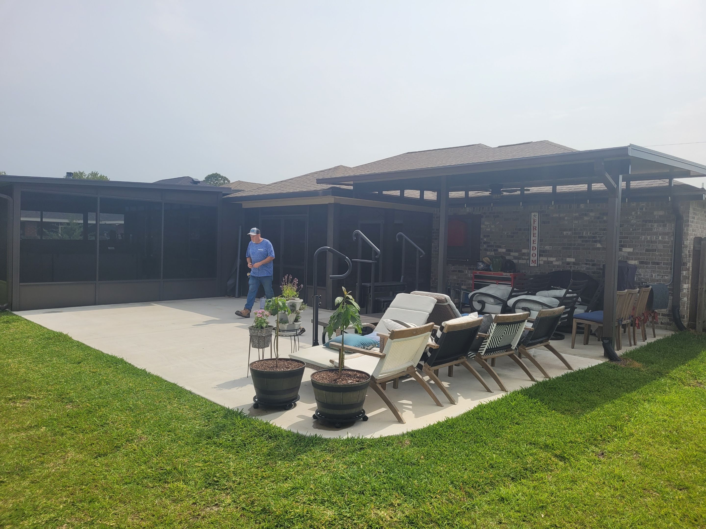 Large Screen Room & Patio Cover in Navarre by Titan Sunrooms