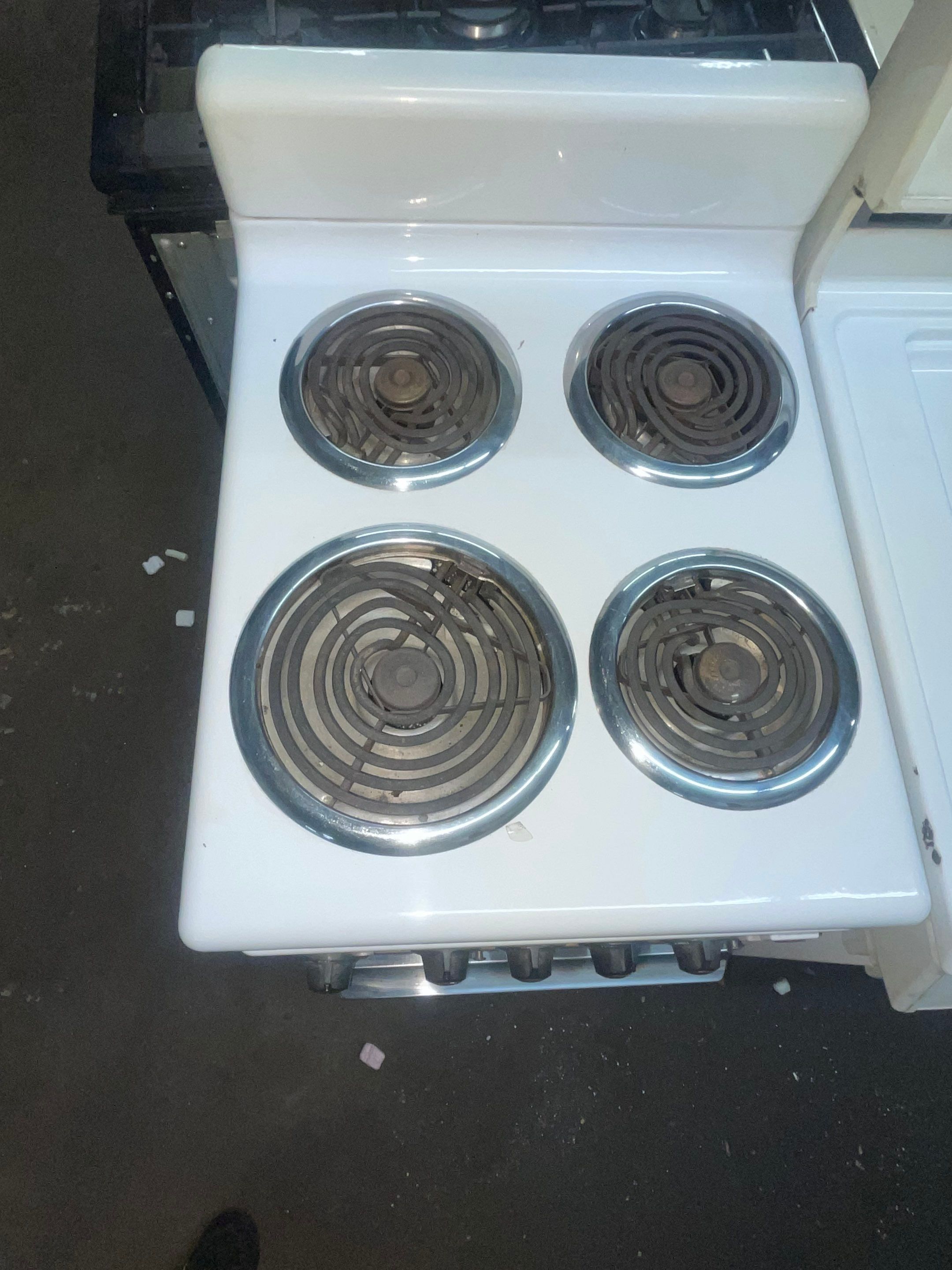 Stoves for Sale as of December 2023 by Belgrove Appliance Inc