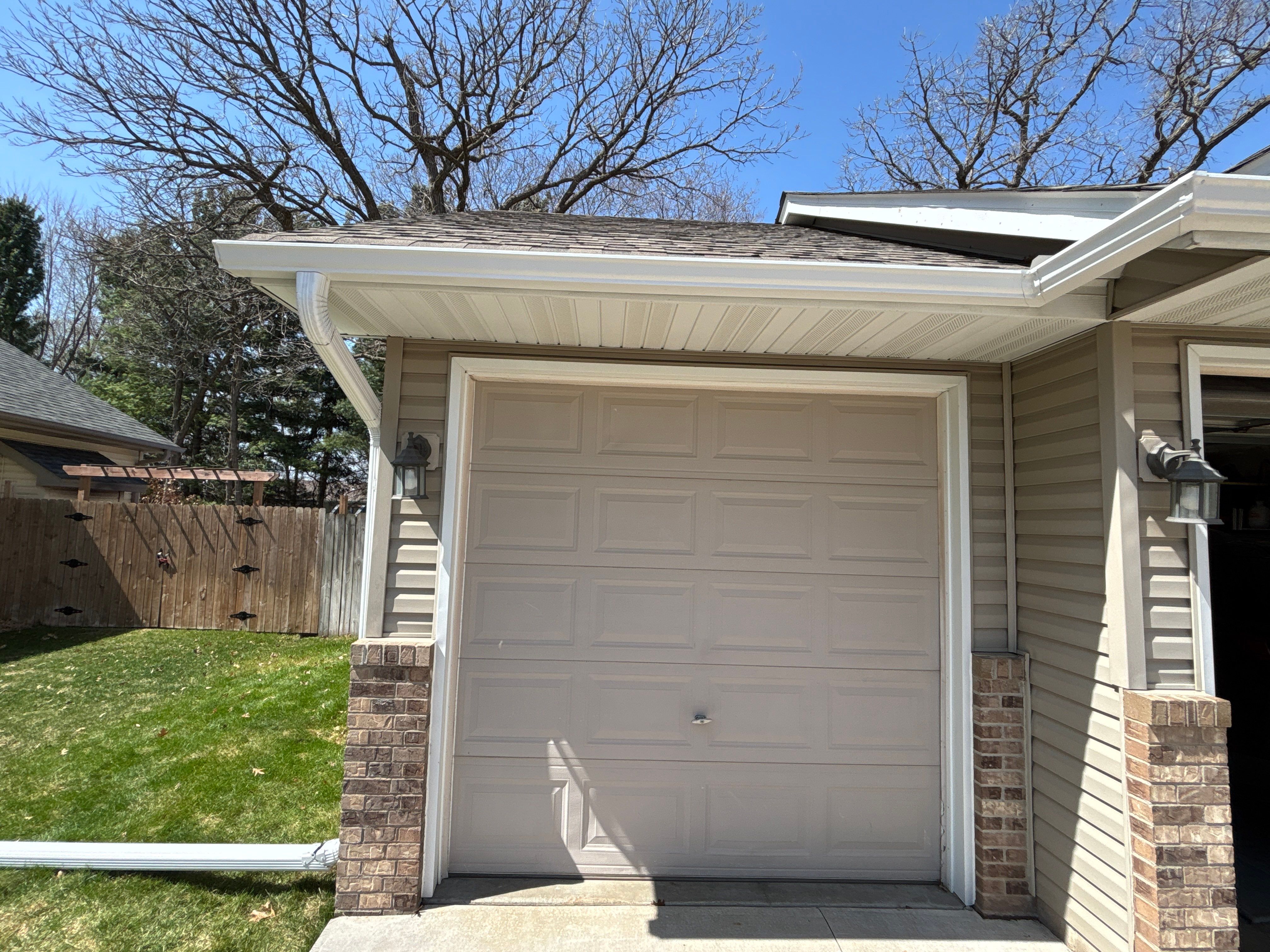 Seamless Gutter Installation in Big Lake MN | 5” White Gutters & LeafBlaster Pro Gutter Guards by Next Level Seamless Gutters / Exteriors Inc.
