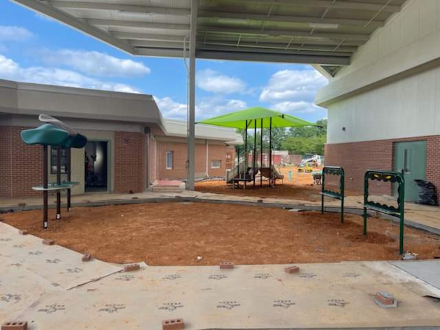 KRK Tuscaloosa Courtyard by Southwest Greens Midwest