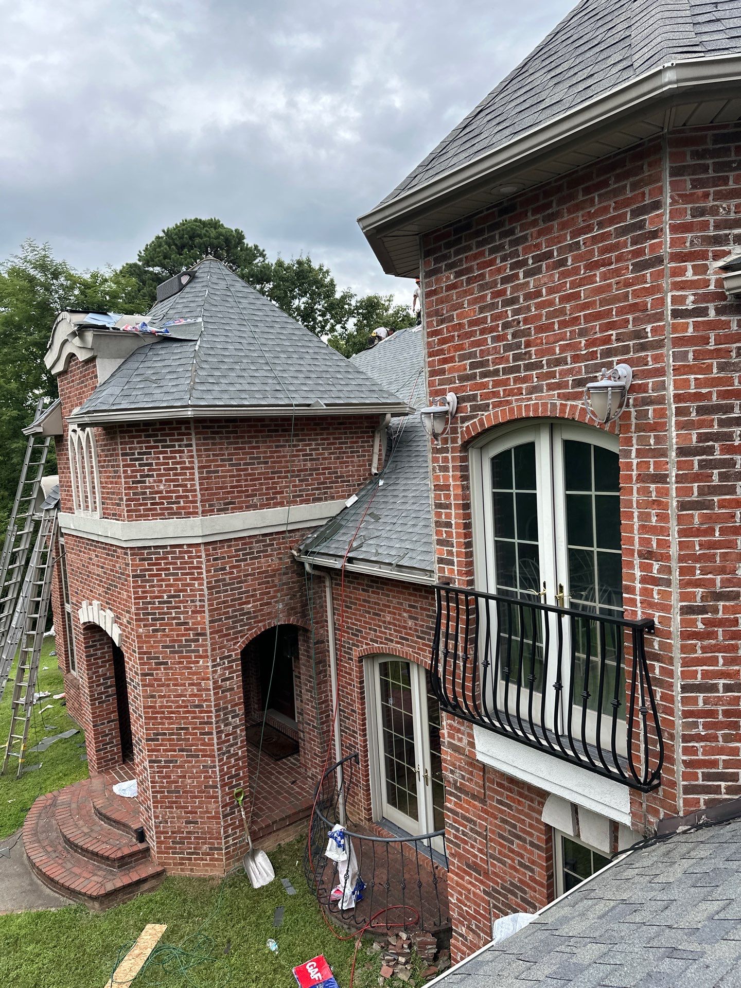 Residential Roofing Installation using GAF Timberline HDZ by Rainstoppers Roofing