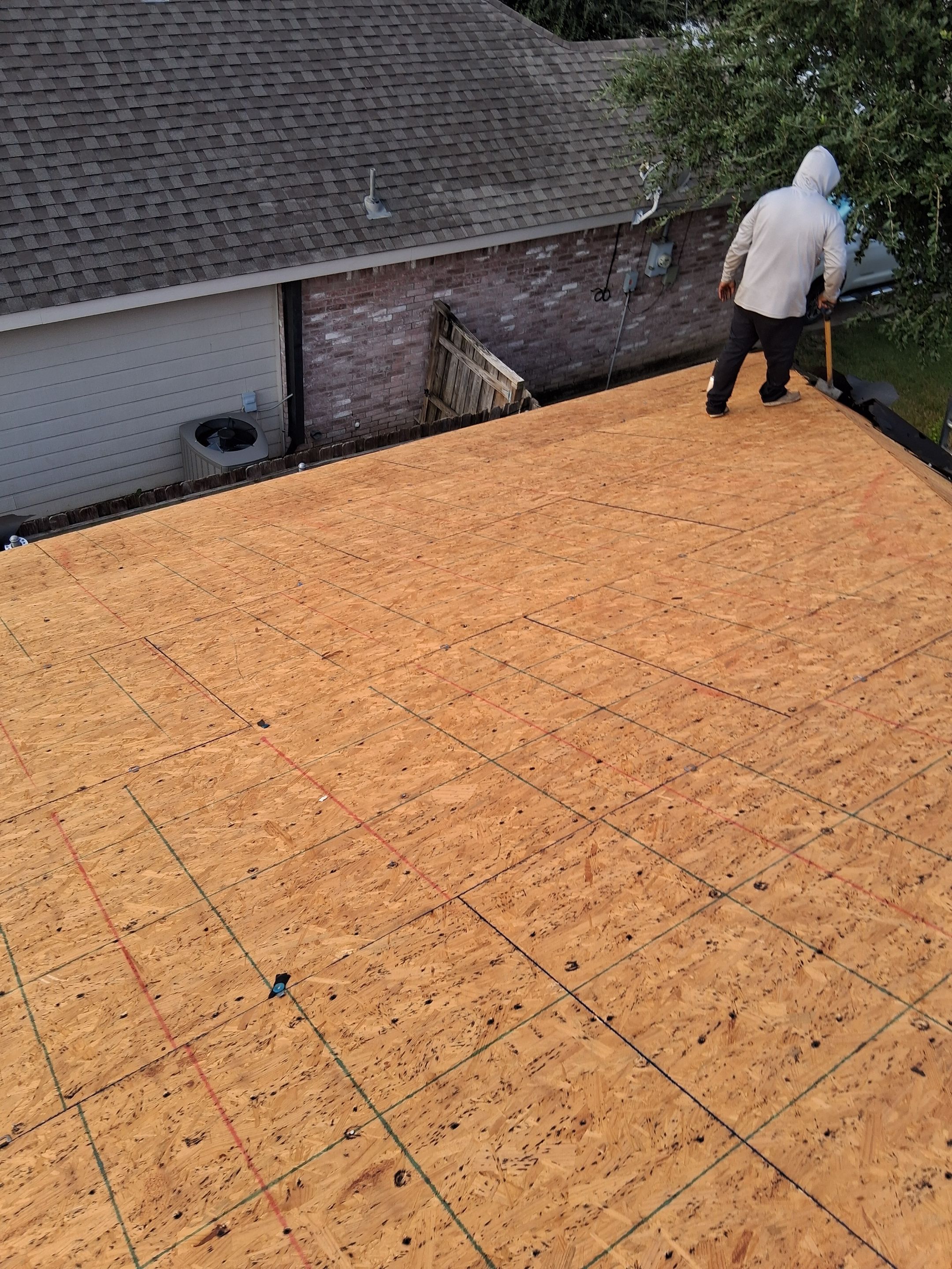 GAF Natural Shadow Charcoal  by Top Sun Roofing