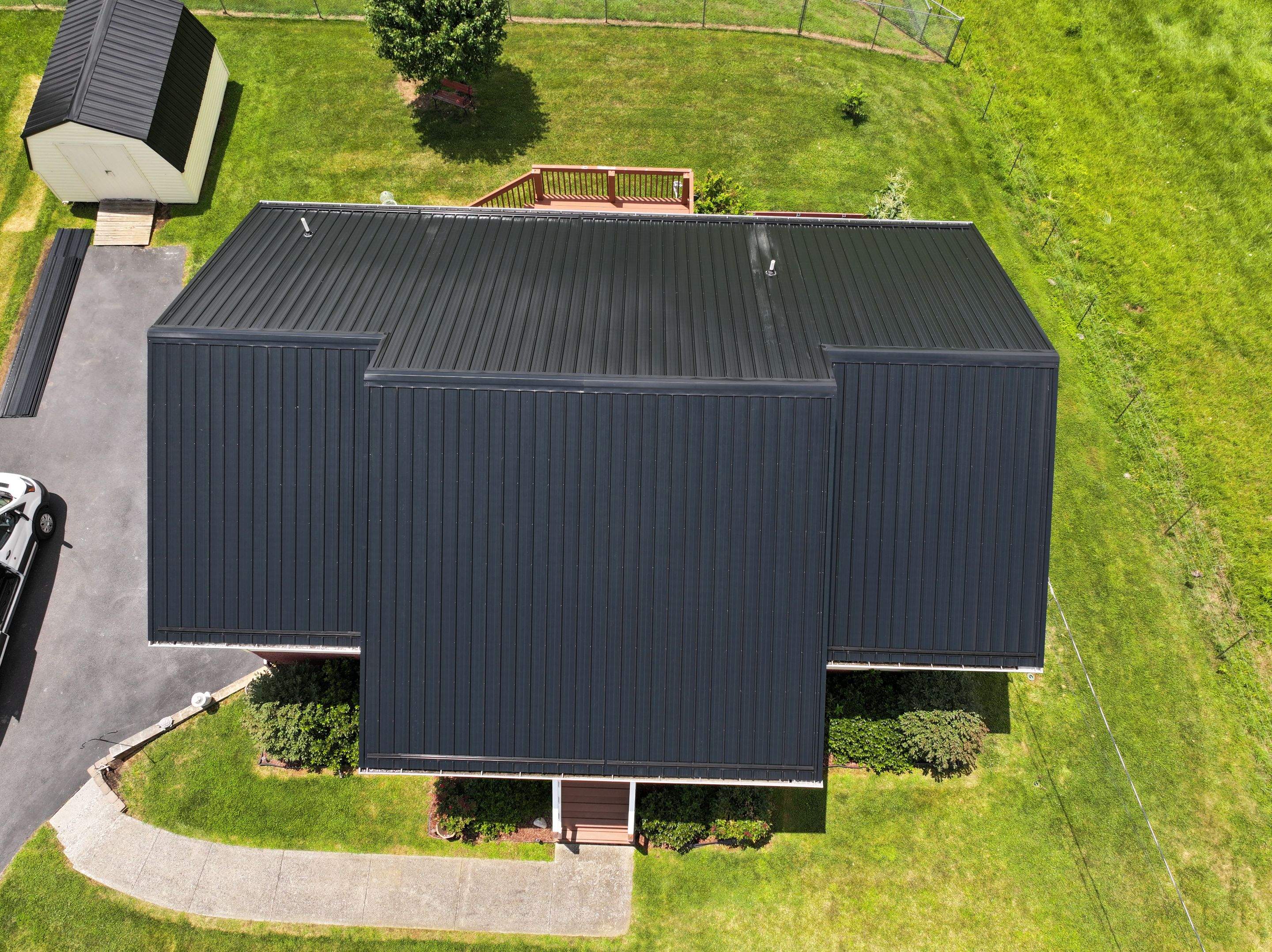 Shortridge Residence by Omnia Roofing