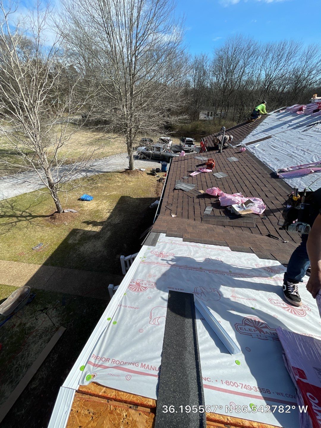 Residential Roofing Installation using Owens Corning Oakridge Roofing System by Undersun Roofing 