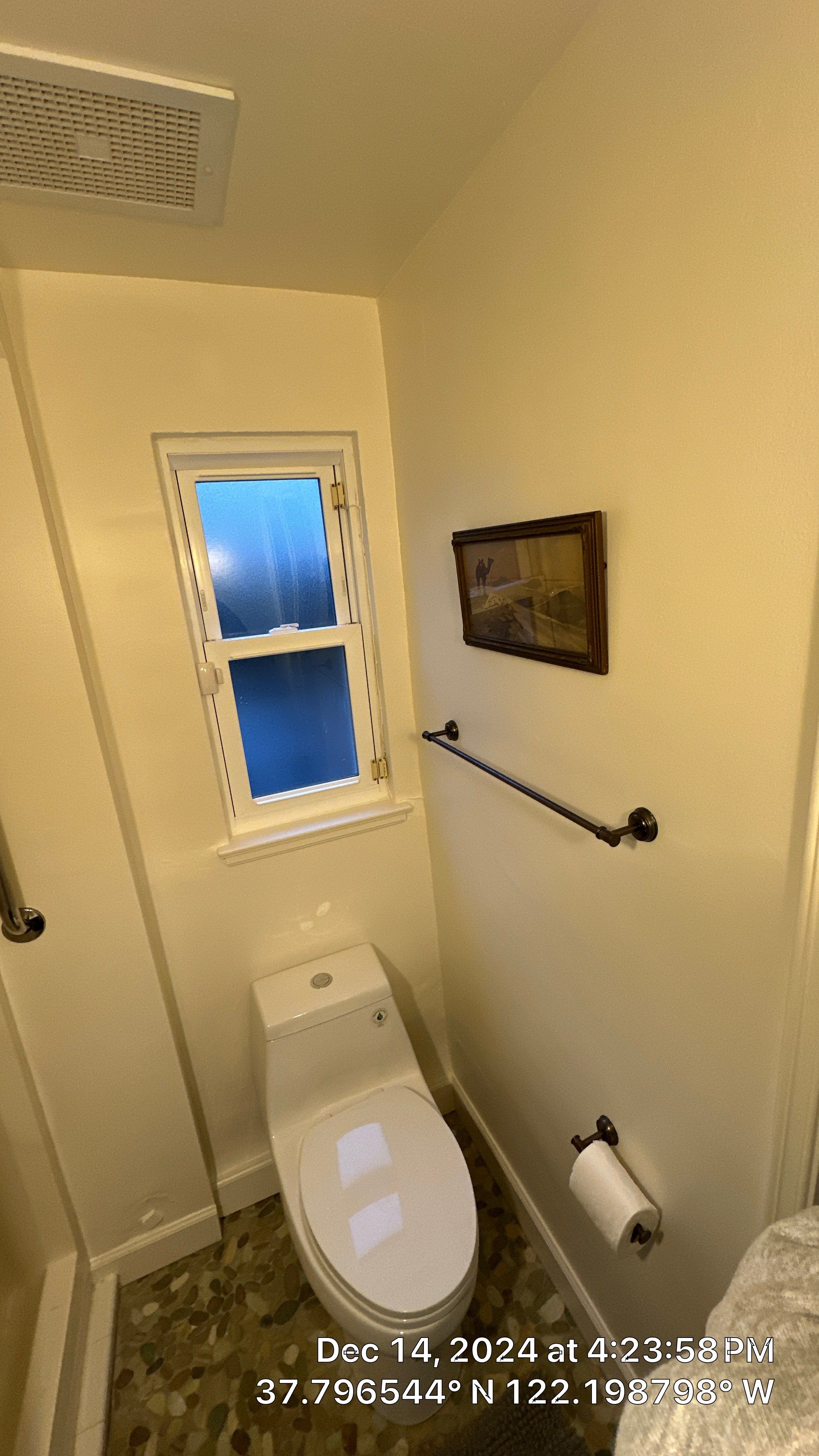 Bathroom-drywall repair and repaint by Herrera’s Bay Area Painting inc.