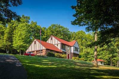 Shingle Roof-patriot red