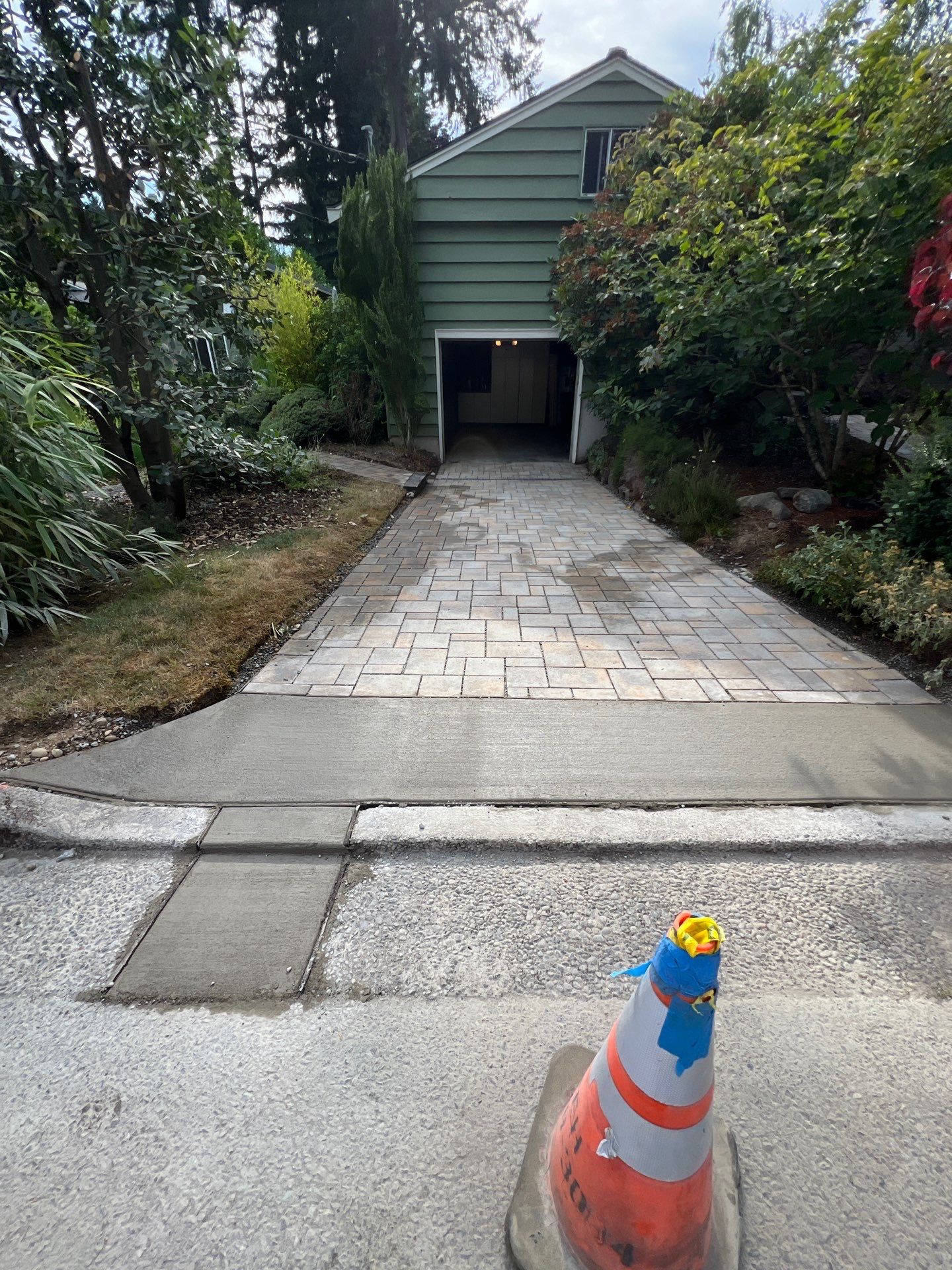 Pavers Driveway & Walkway with Concrete Lip | Seattle  by Jireh Asphalt & Concrete Inc 