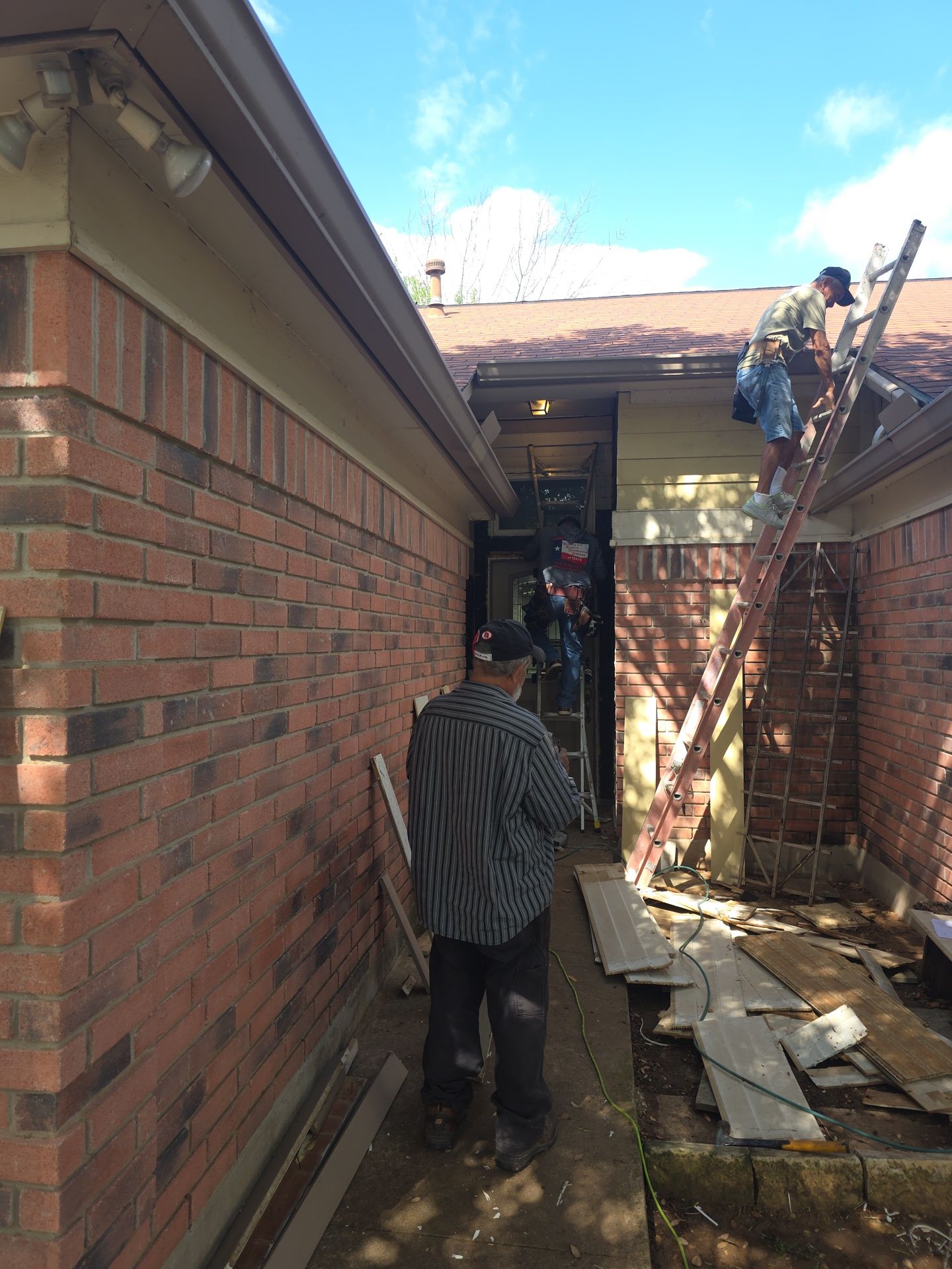 Siding project in Cedar Park, TX by REPS Austin Area Roofer