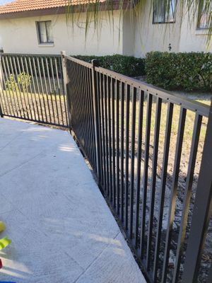 Bronze Commercial Aluminum Pool Fence for Sorrento Place Condos