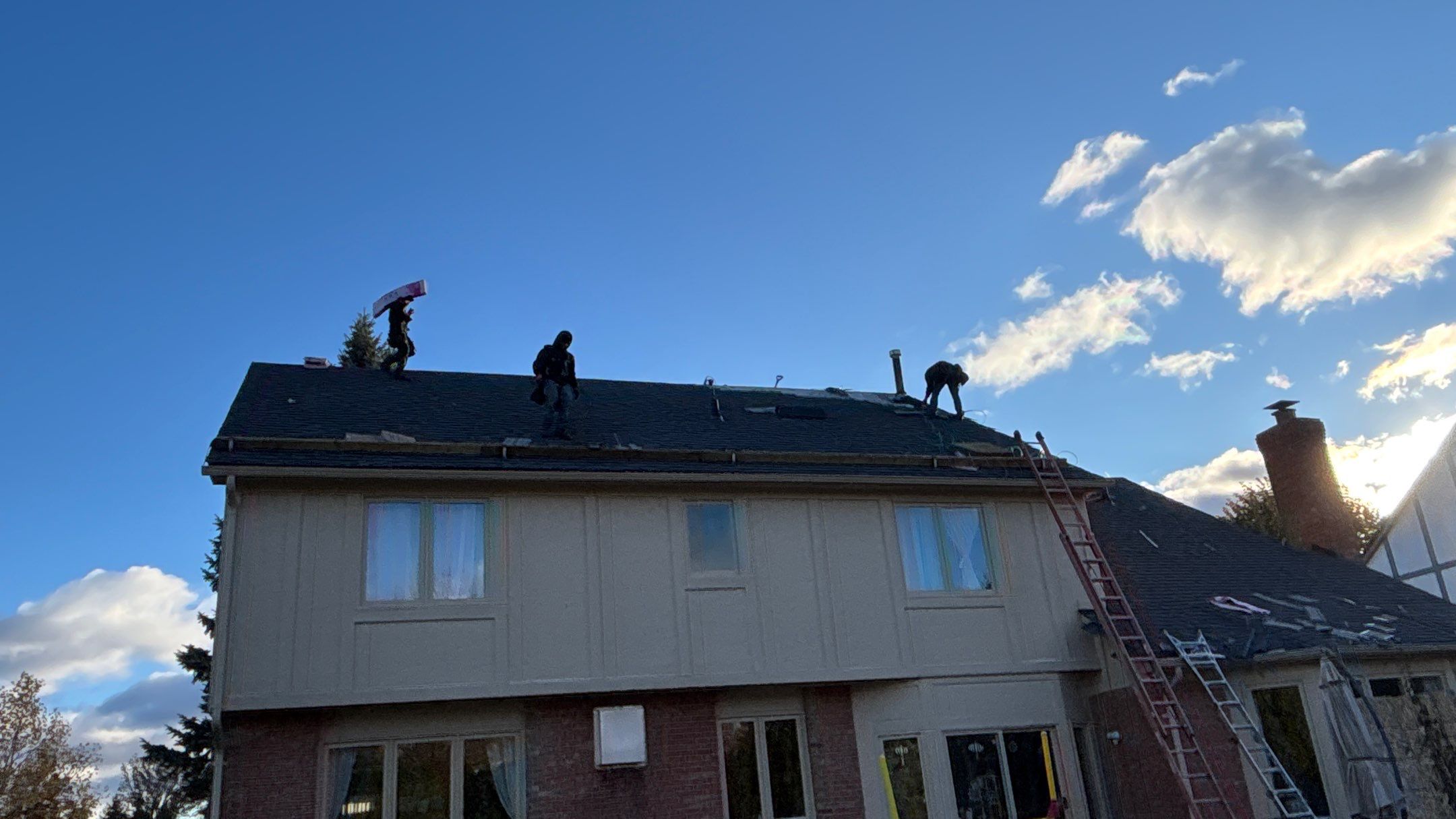 Roof Replacement using Owens Corning Williamsburg Grey by 180 Contractors