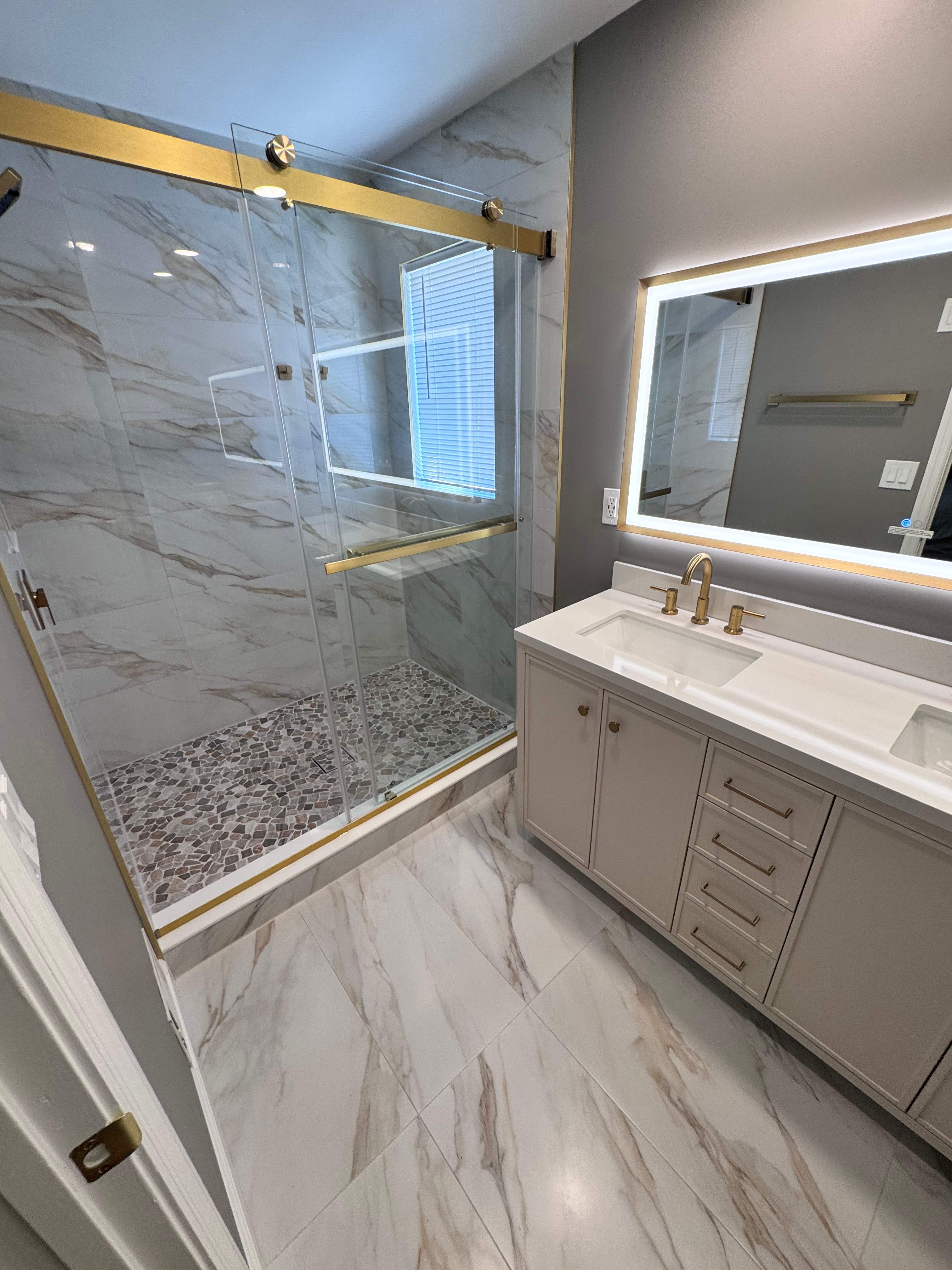 Master bathroom remodel by Prudencio