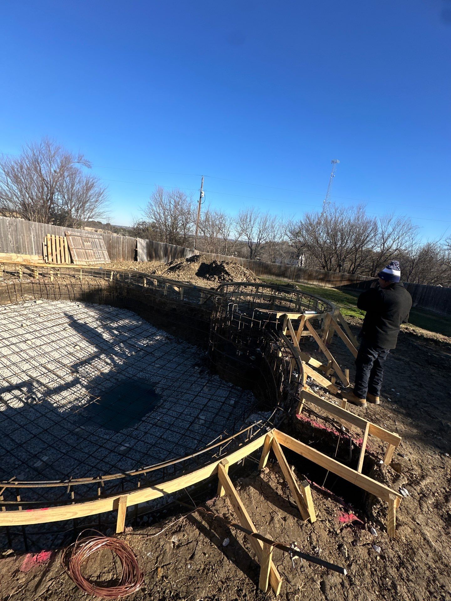 Freeform Pool with Raised Spa and Water Feature by Pinnacle Pools and Spas - DFW