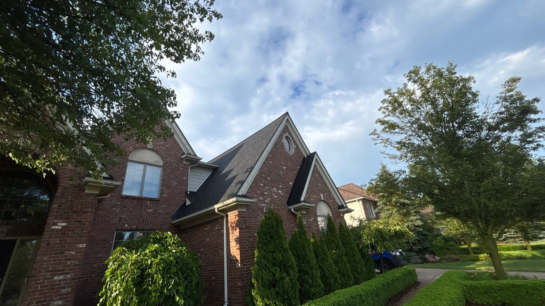 Roof Replacement using Owens Corning Onyx Black by 180 Contractors