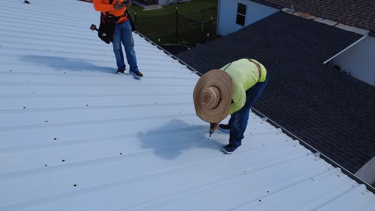 Metal Roof Coating in Harvey by HDS Contractors