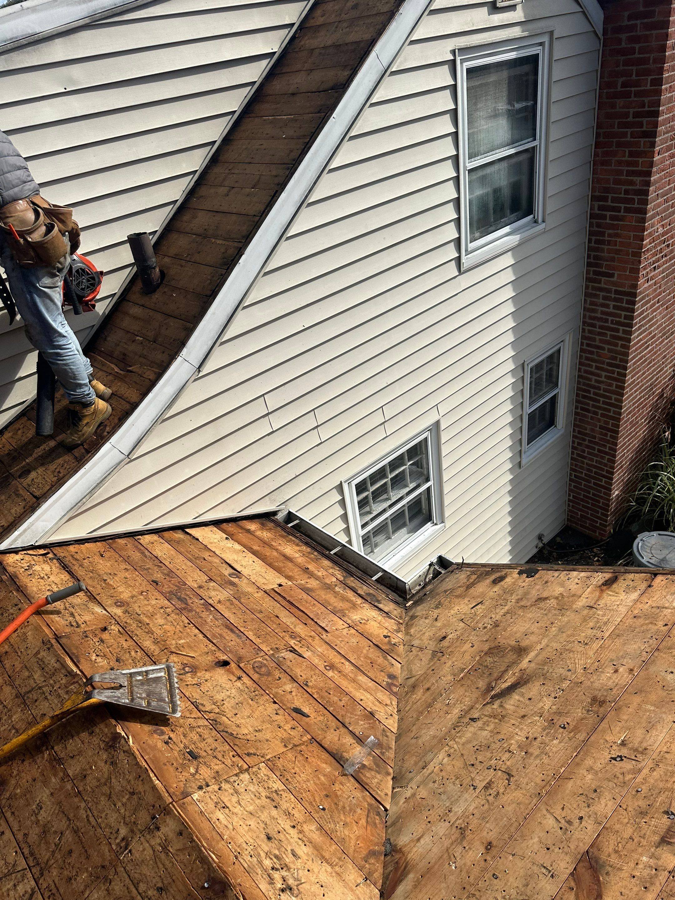 Residential Roofing Installation using Owens Corning TruDefinition Duration AR - Onyx Black & New Siding Install using Certainteed Sterling gray by A Plus Exterior