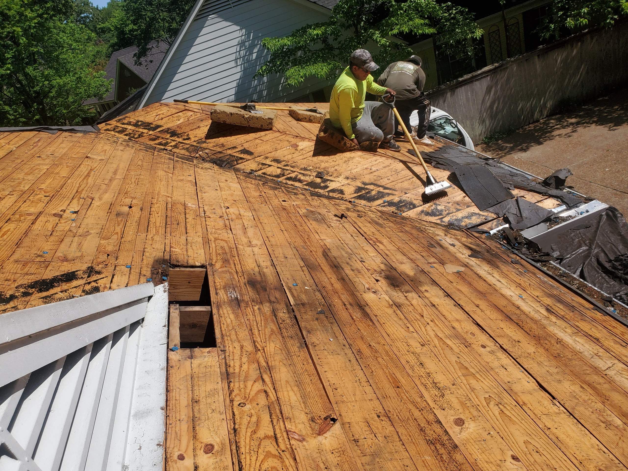 East Memphis Home Roof Replacement Featuring Pewter Gray GAF Timberline HD Shingles by Revival Roofing Services