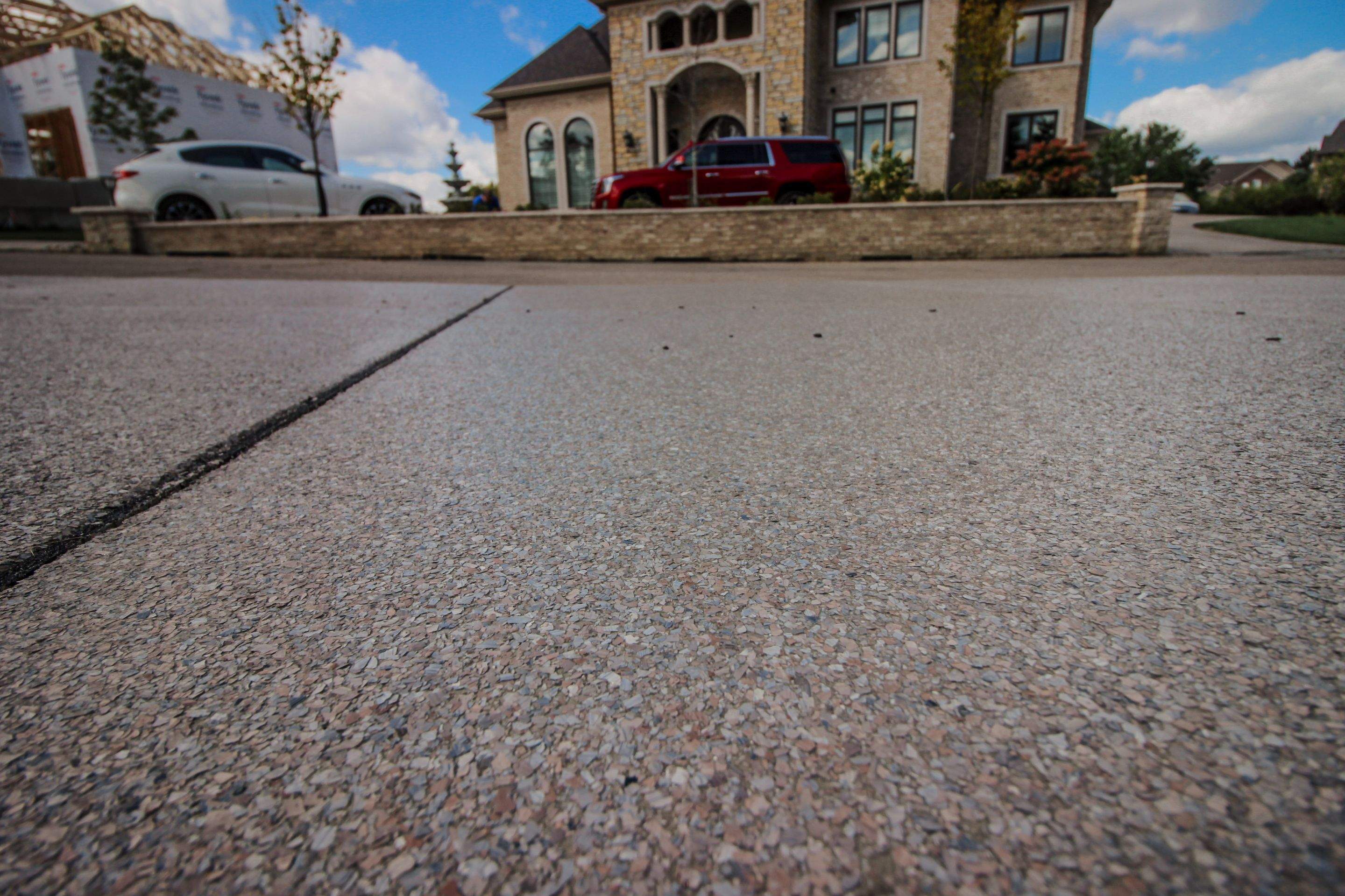 Driveway and Garage Installation using Fieldstone by Your1DayFloor.com