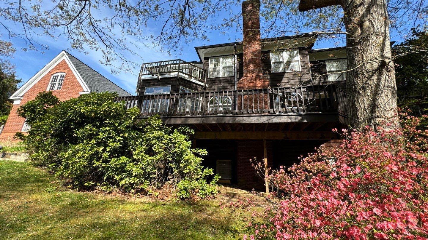 Clifton Multi-Trade Restoration: DaVinci Single Width Slate in Slate Black by RM Banning, Inc.