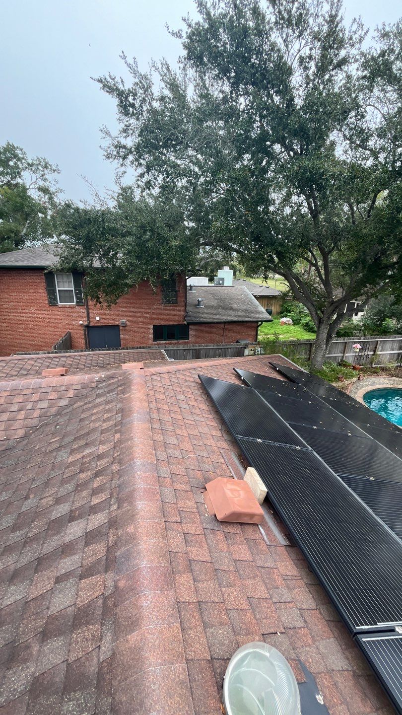 Residential Roofing Installation using Certainteed Landmark Moire Black by Galvan Roofing and Construction