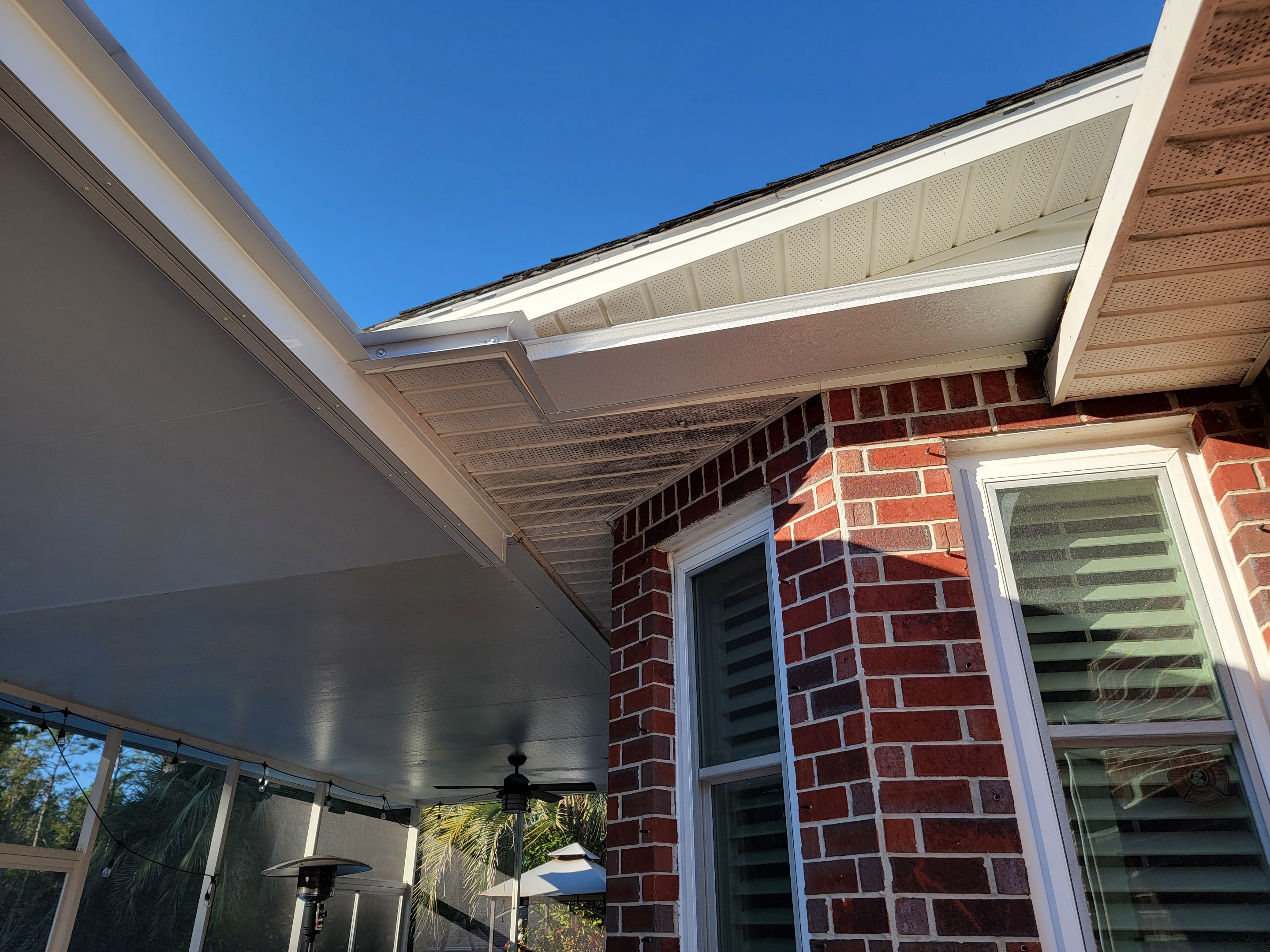 Pensacola Screen Room Using Titan's Colorbeam by Titan Sunrooms