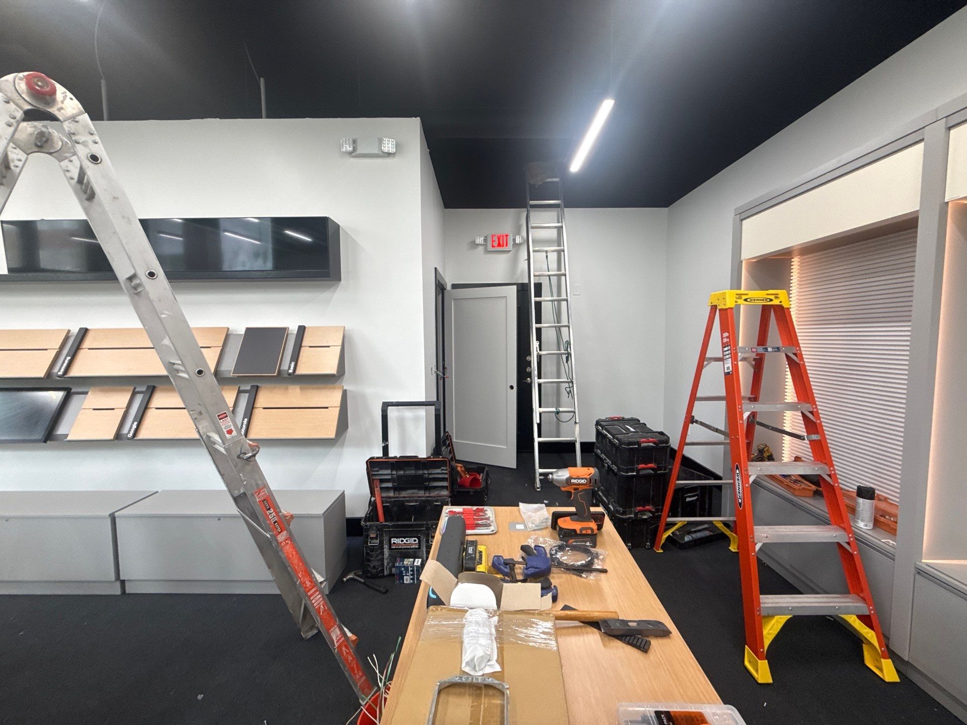Commercial Retail Build Out for Verizon Mobile in Atlanta by Mark Allan Contracting