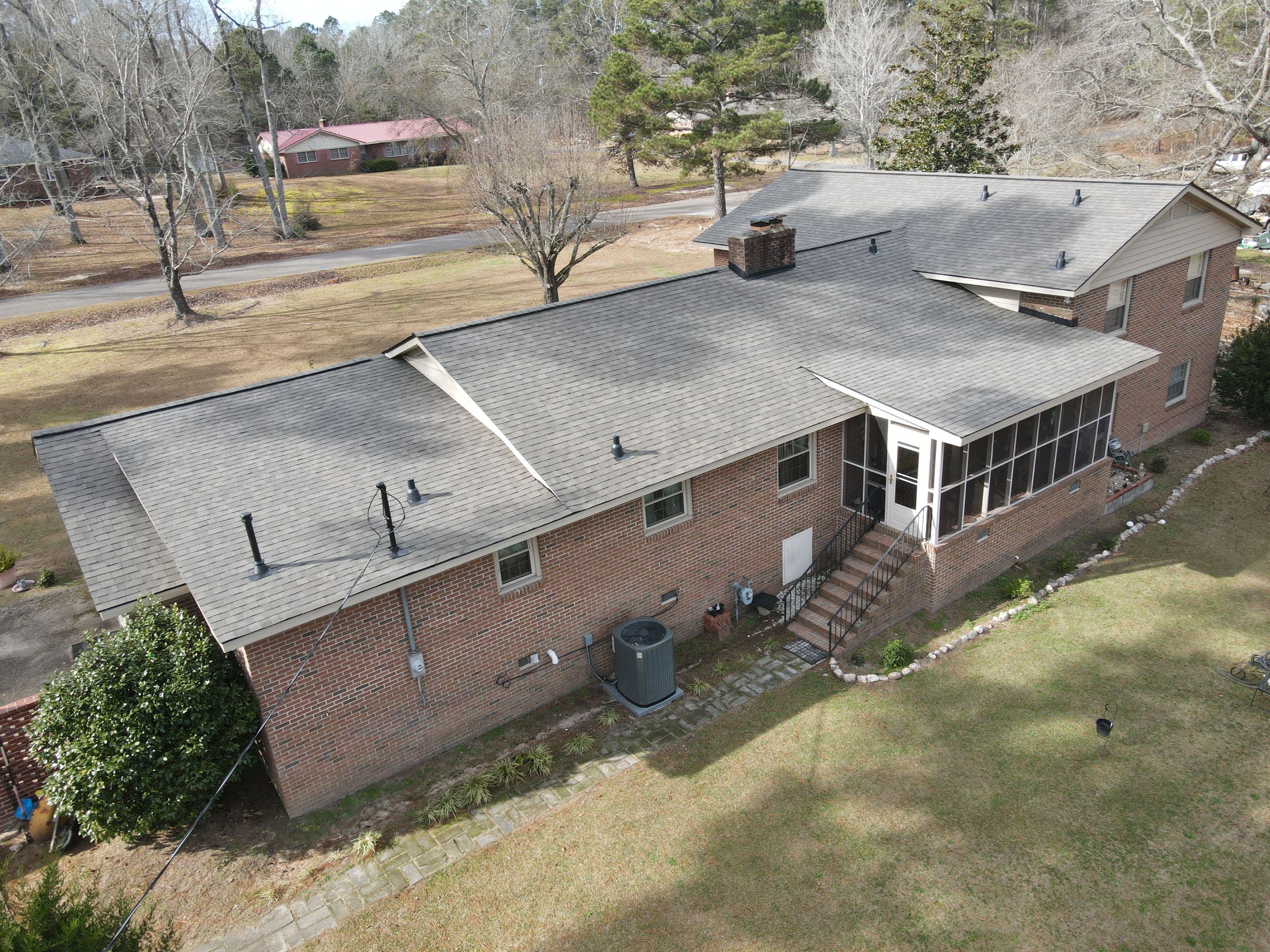 Residential Roofing Installation using Owens Corning Oakridge- Williamsburg Gray by Indigo State Roofing